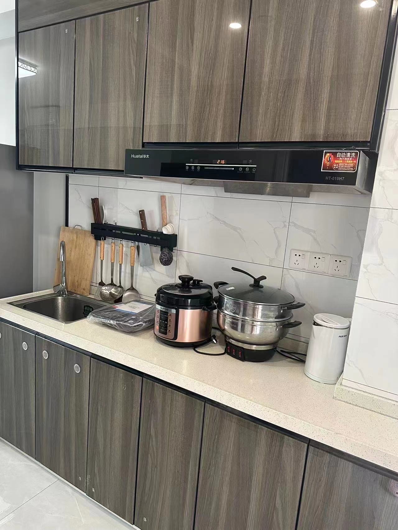 海湾花园  1室0厅1卫    1800.0元/月室内图