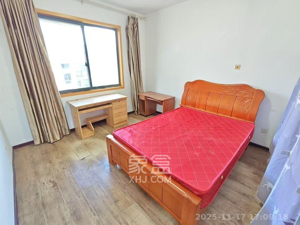 共和世家  1室2厅1卫    2600.0元/月室内图