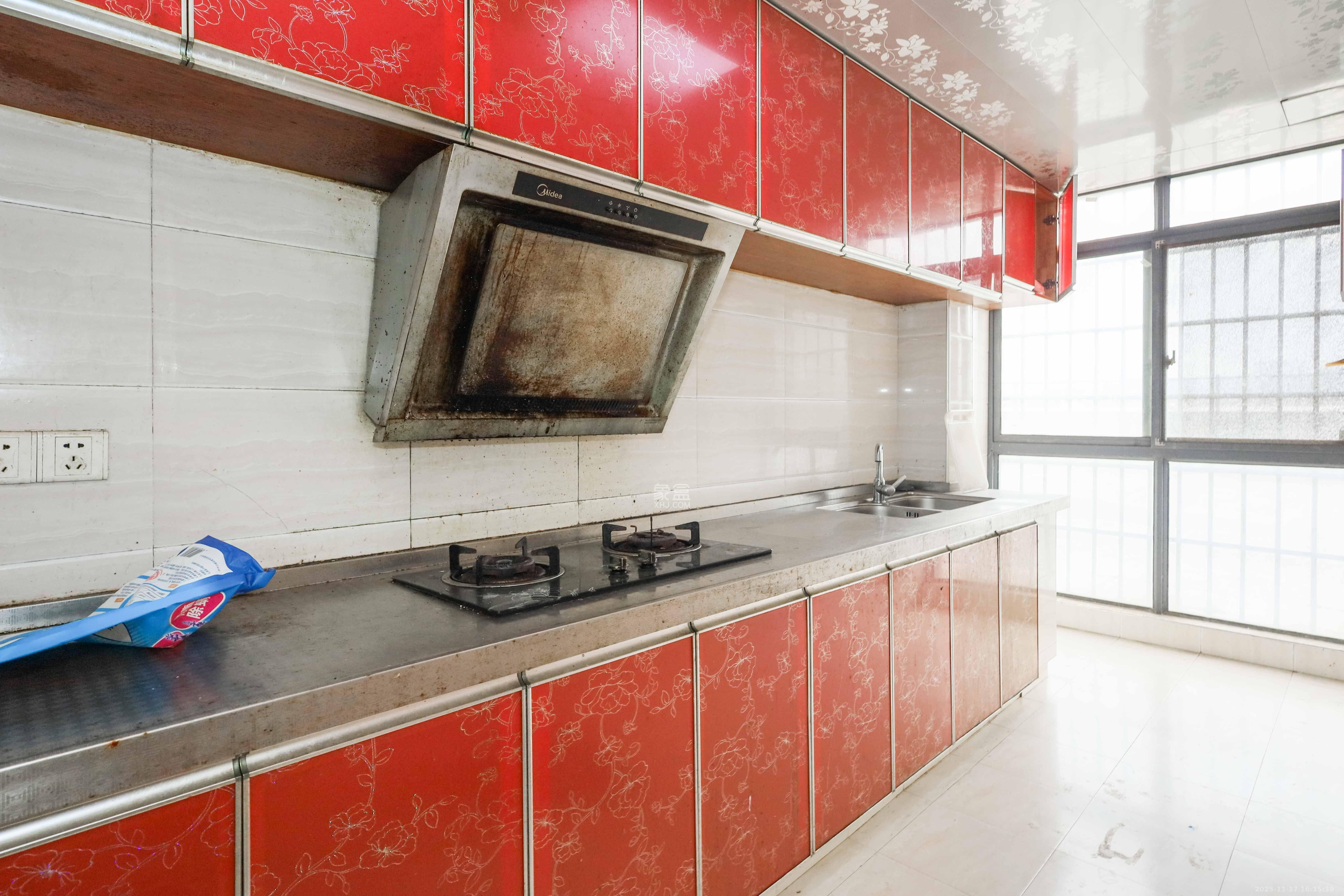 天元涉外桃园 3室2厅1卫 2000.0元/月 天元涉外桃园 3室2厅1卫 2000.0元/月室内图