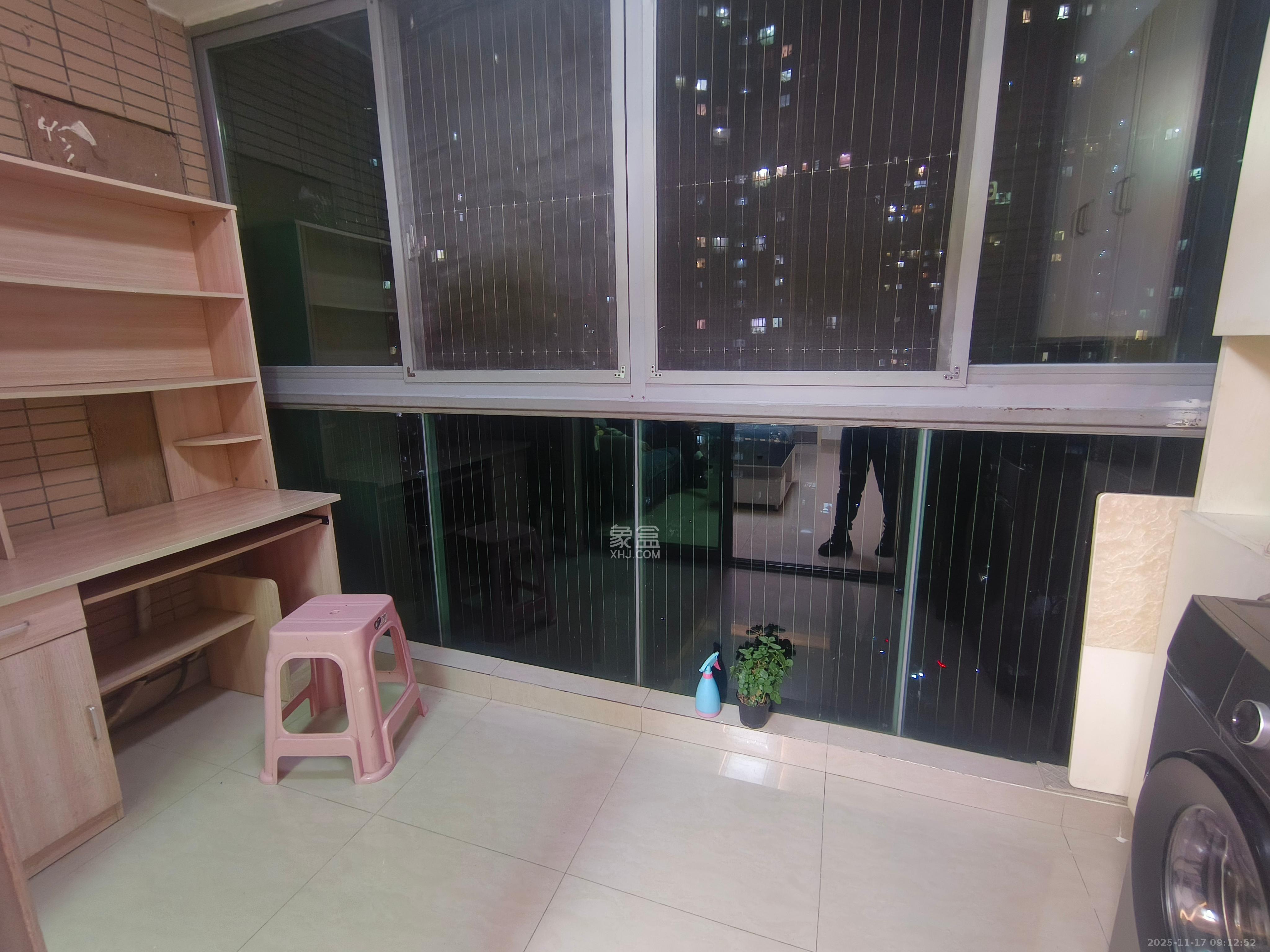 新城新世界一二三期  3室2厅1卫    2600.0元/月室内图