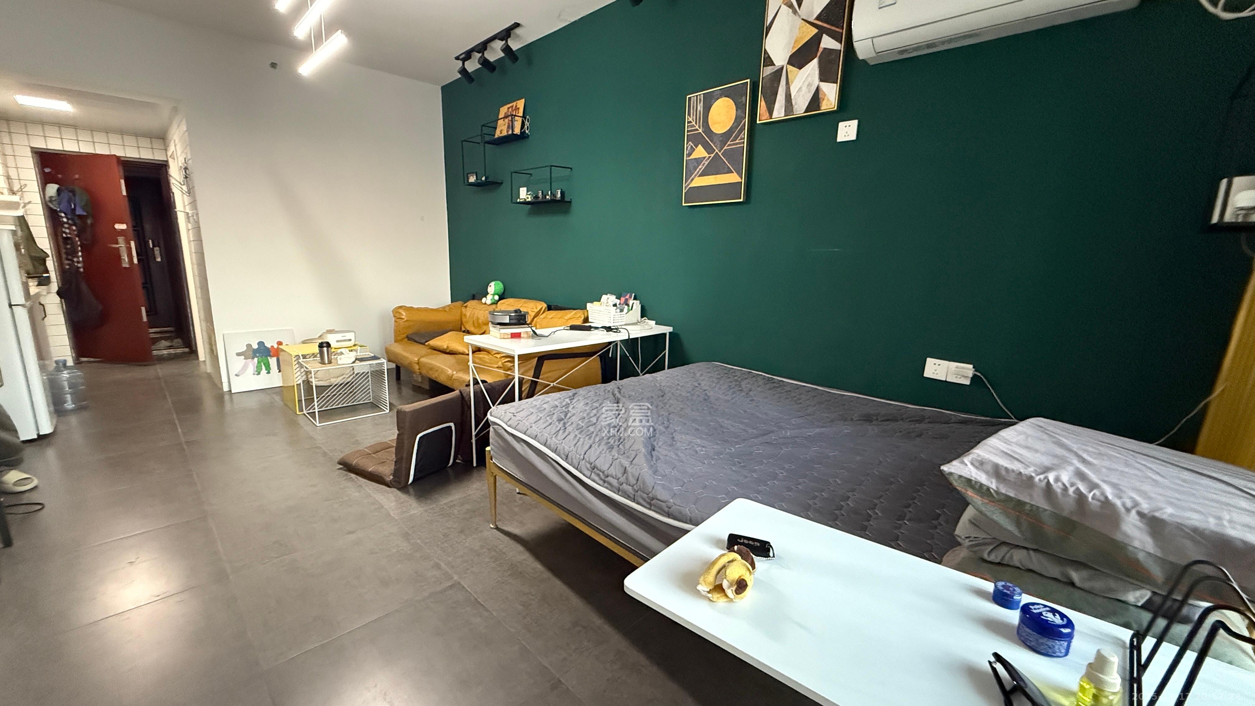 万象凯旋湾  1室1厅1卫    1800.0元/月室内图