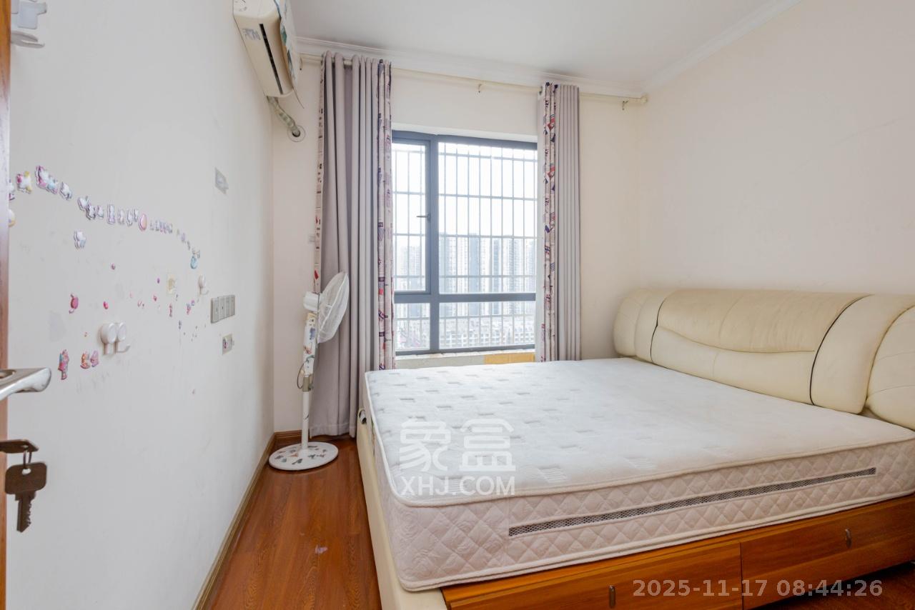 中国铁建国际城二期  3室2厅1卫    1800.0元/月室内图