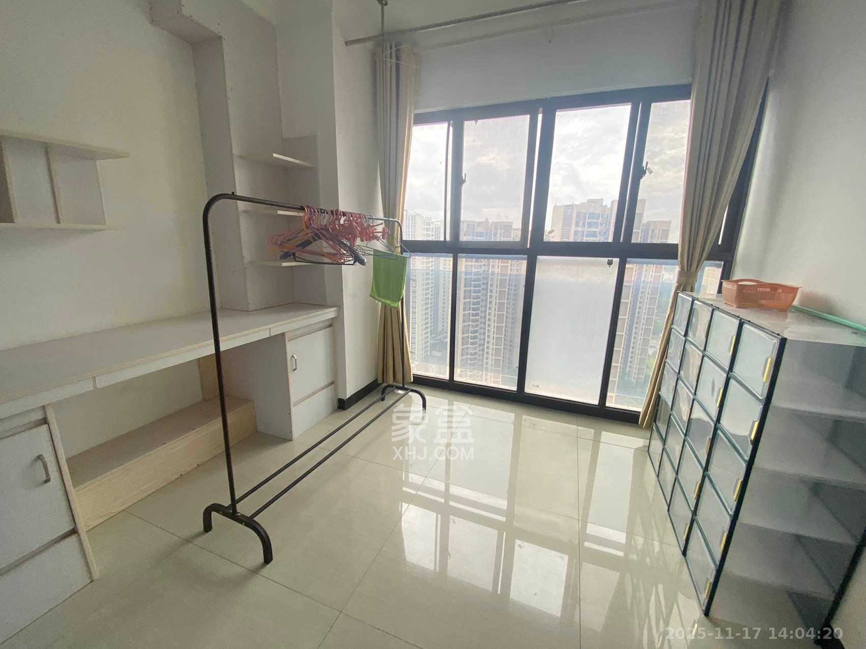 达美D6区  2室2厅1卫    2400.0元/月室内图