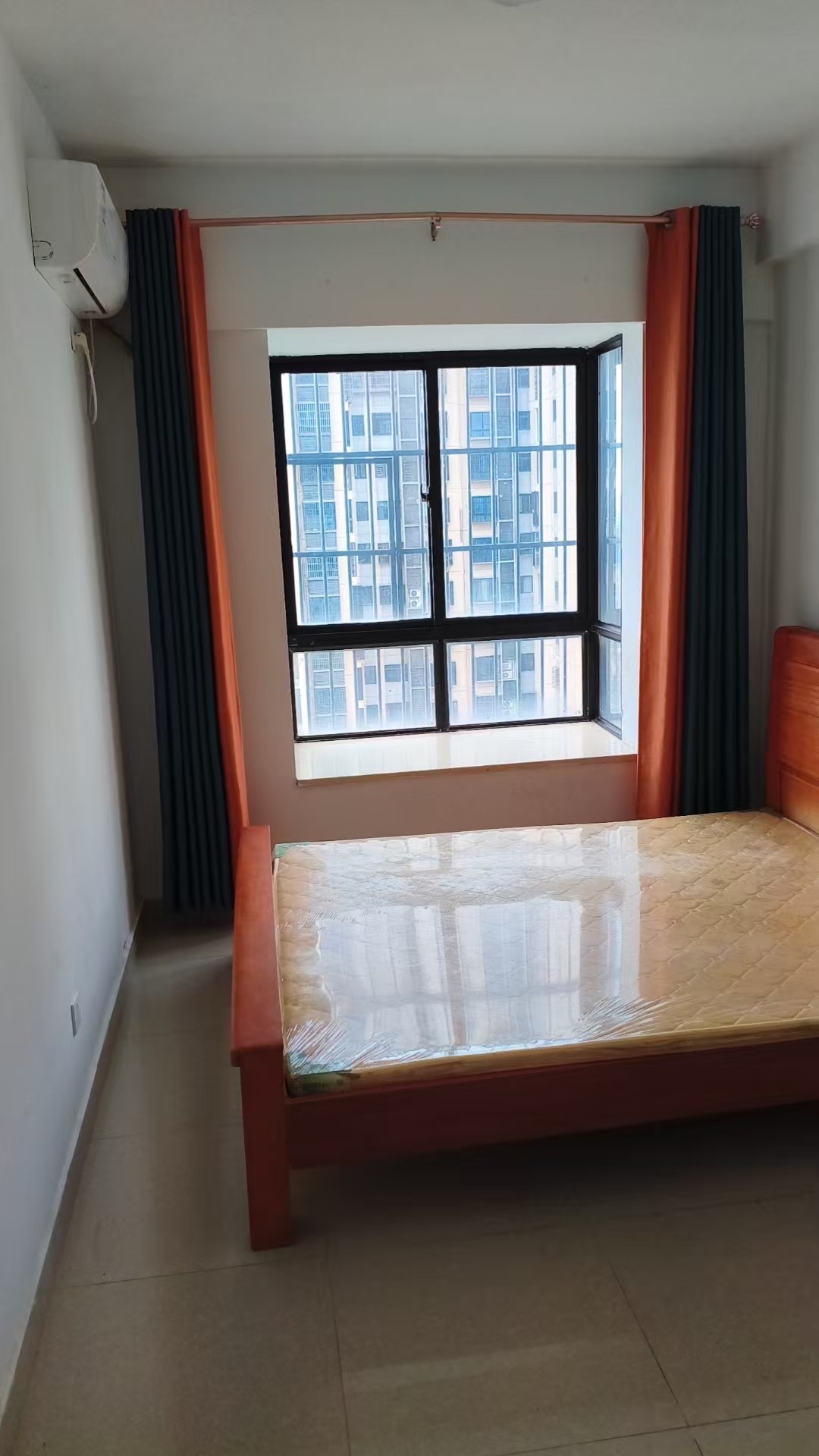 新海小区 5室0厅4卫 2000.0元/月 新海小区 5室0厅4卫 2000.0元/月室内图