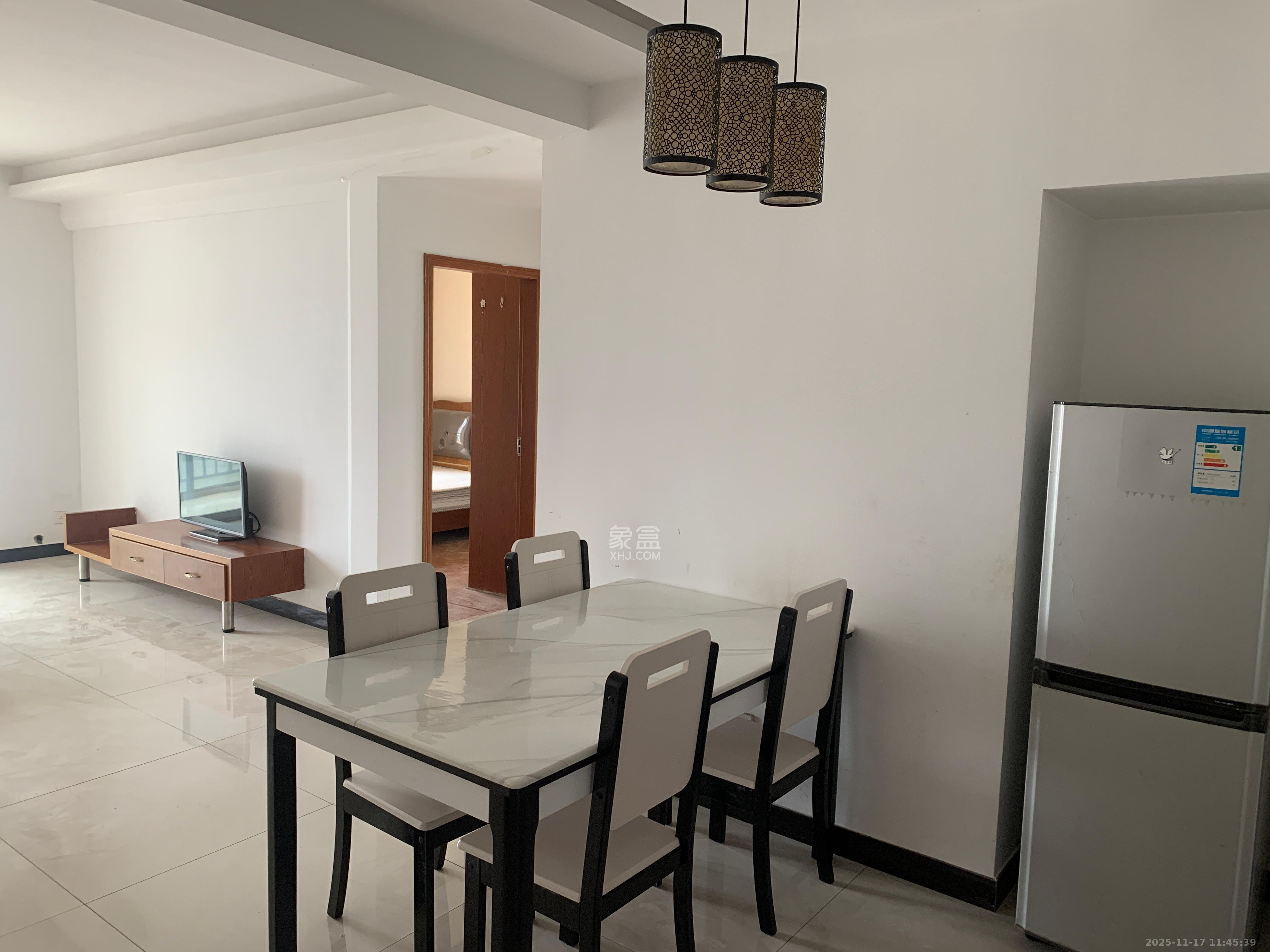 长城雅苑  2室1厅1卫    2000.0元/月室内图