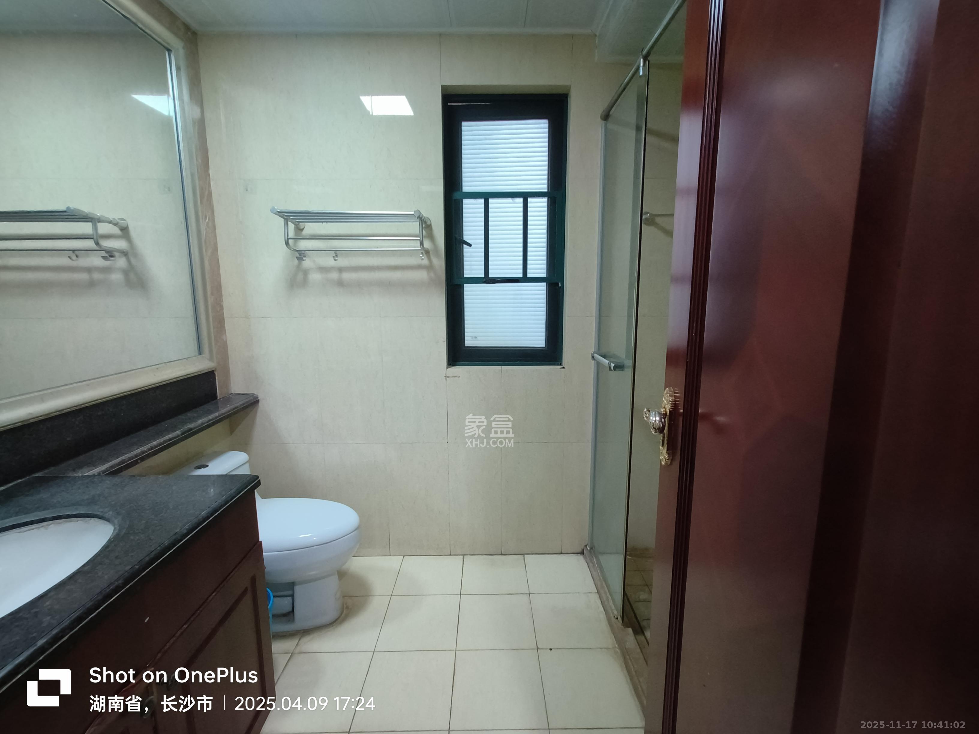 恒大翡翠华庭  4室2厅2卫    3400.0元/月室内图