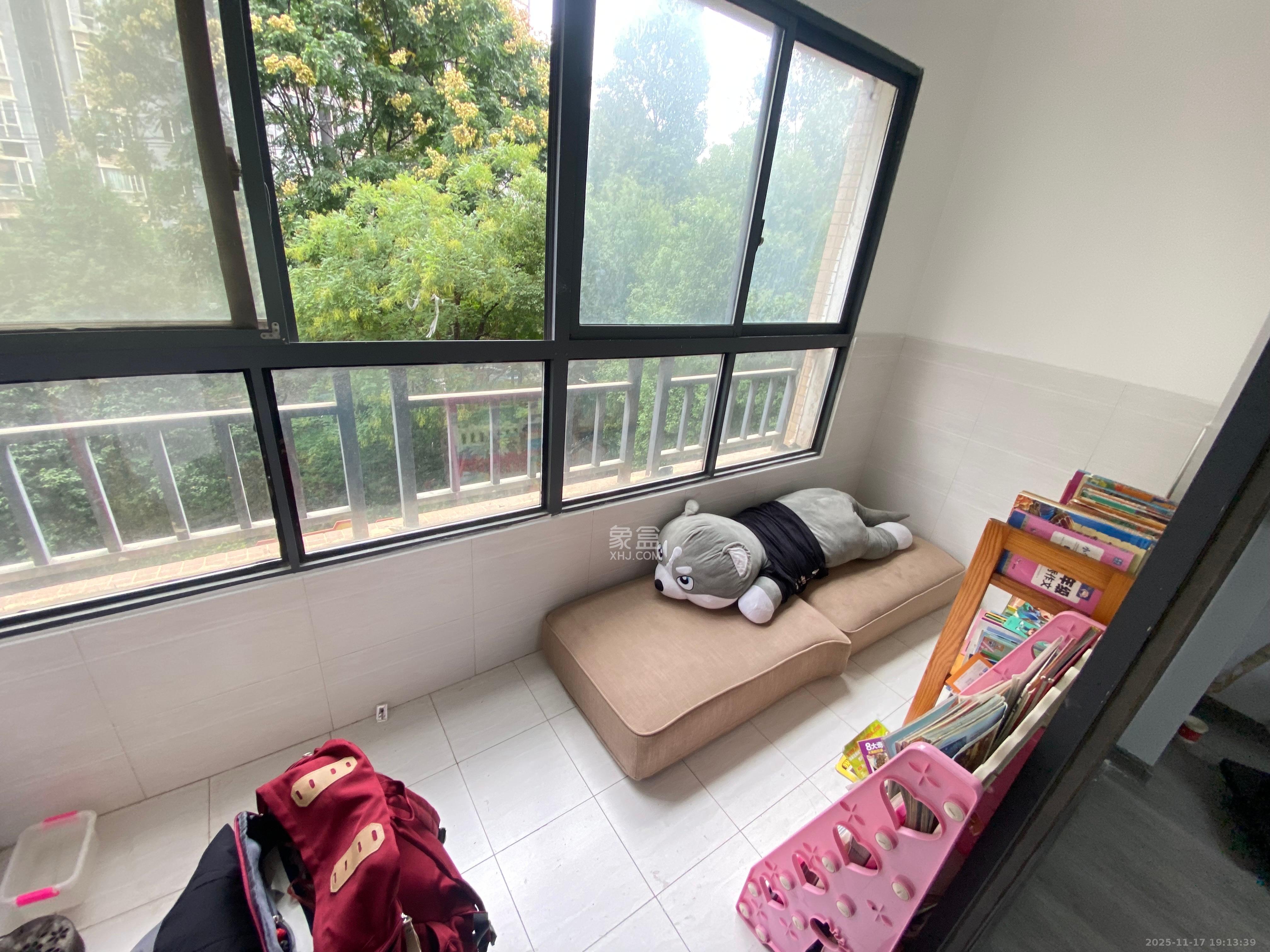 上峰苑(兰亭玥岛) 2室1厅1卫 2100.0元/月 上峰苑(兰亭玥岛) 2室1厅1卫 2100.0元/月室内图