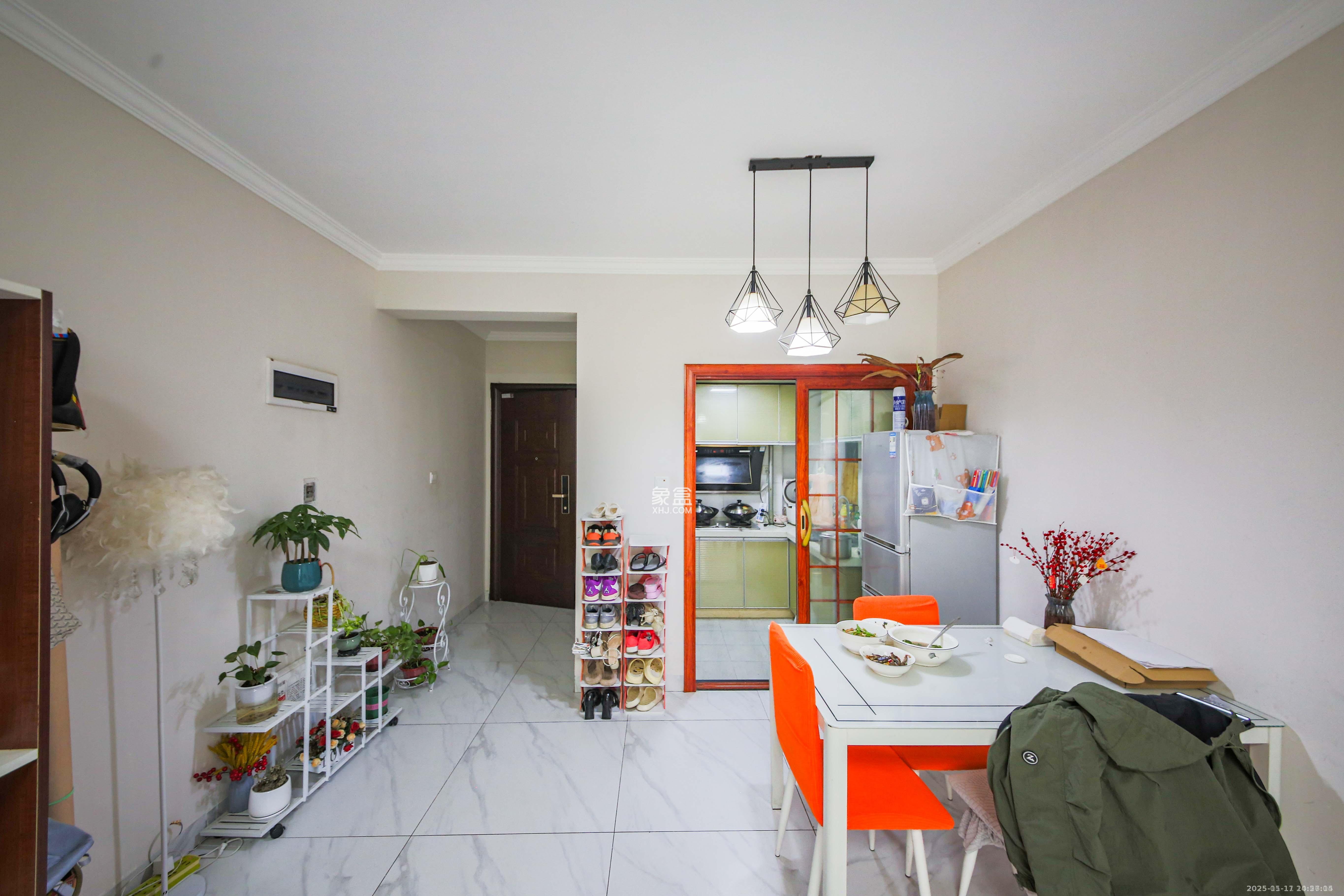 轻盐阳光CEO(轻盐雅苑)(轻奢时代)  3室2厅1卫    2500.0元/月室内图