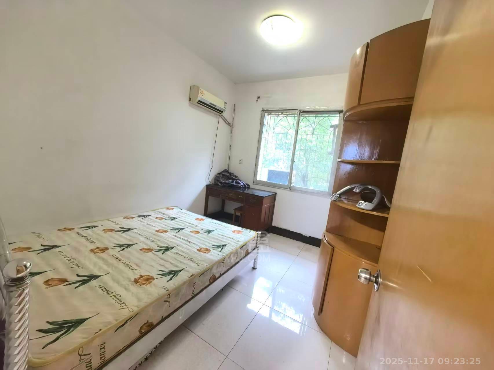 杉塘路散盘  3室2厅1卫    800.0元/月