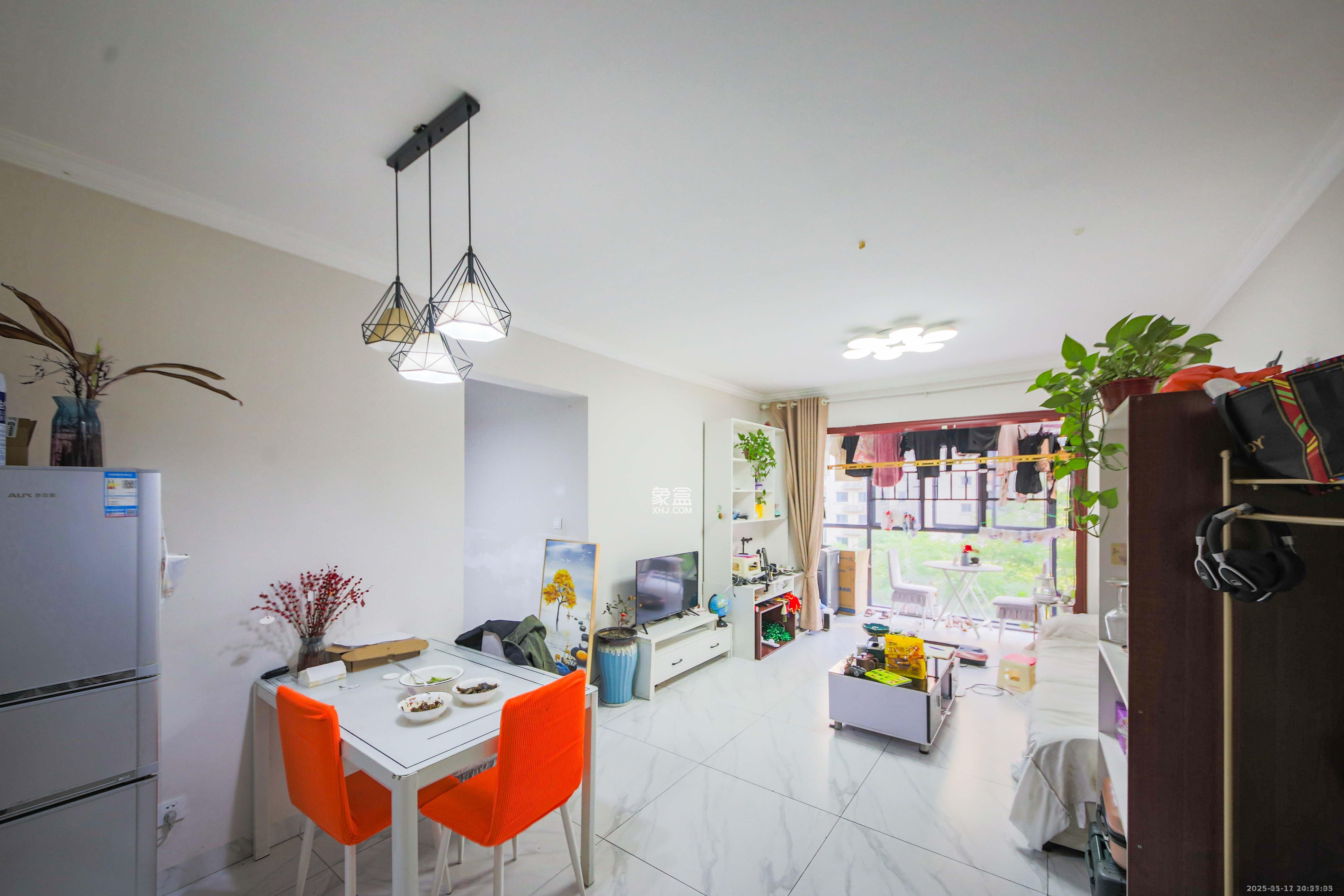 轻盐阳光CEO(轻盐雅苑)(轻奢时代) 3室2厅1卫 2500.0元/月 轻盐阳光CEO(轻盐雅苑)(轻奢时代) 3室2厅1卫 2500.0元/月室内图