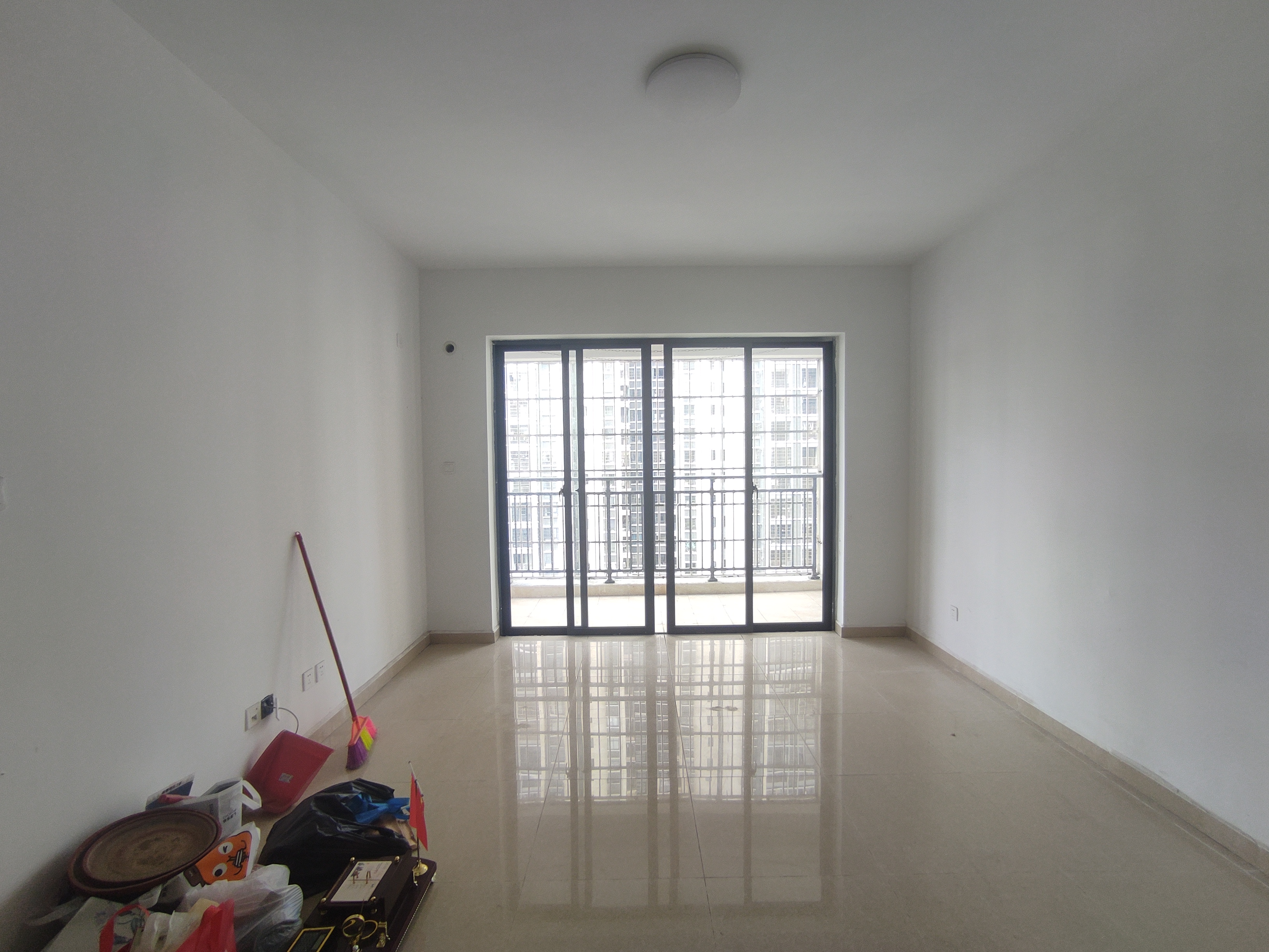 道客和悦坊 3室2厅2卫 2500.0元/月 道客和悦坊 3室2厅2卫 2500.0元/月室内图