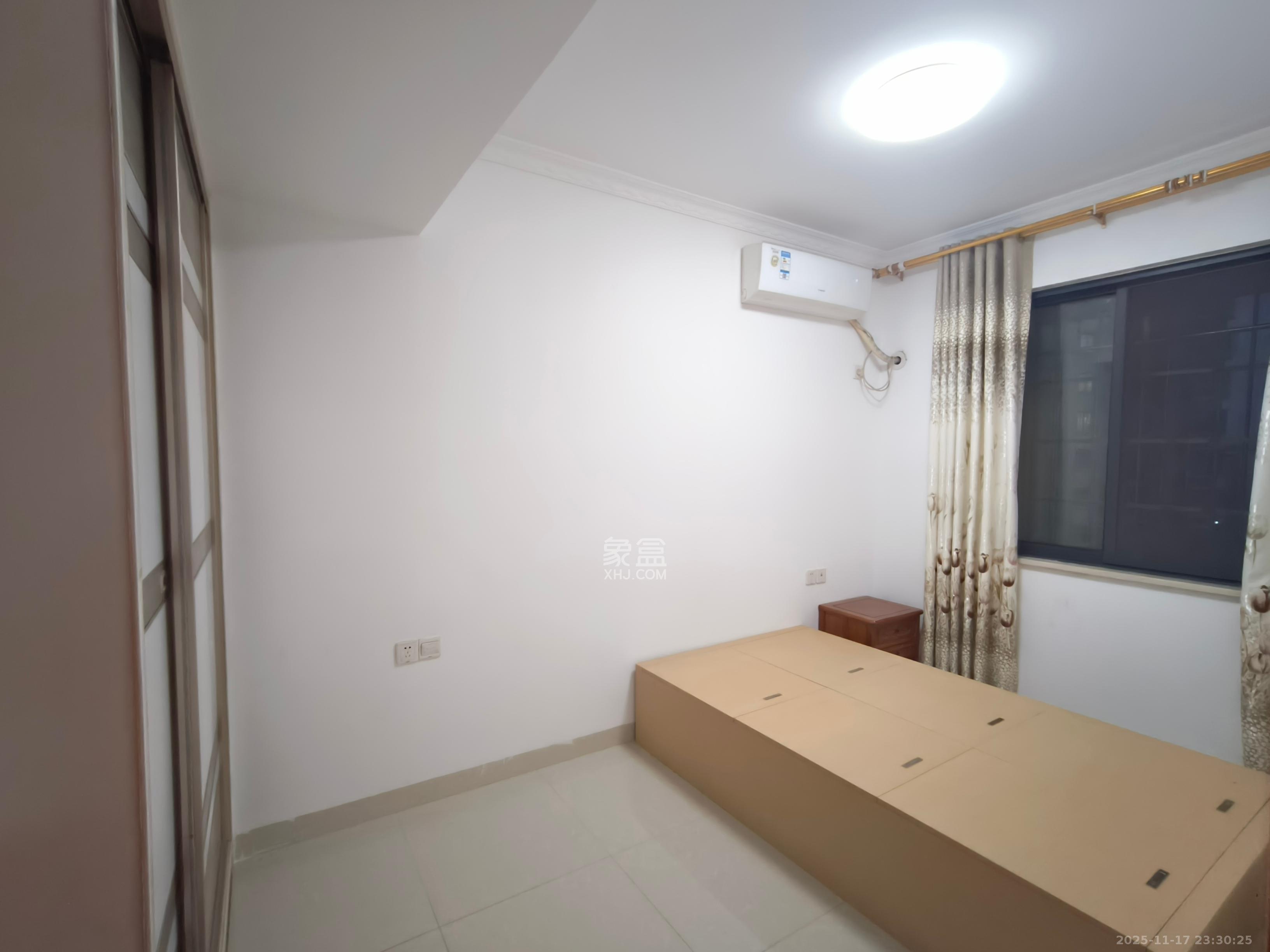 秀峰景园(领秀峰) 1室1厅1卫 1600.0元/月 秀峰景园(领秀峰) 1室1厅1卫 1600.0元/月室内图