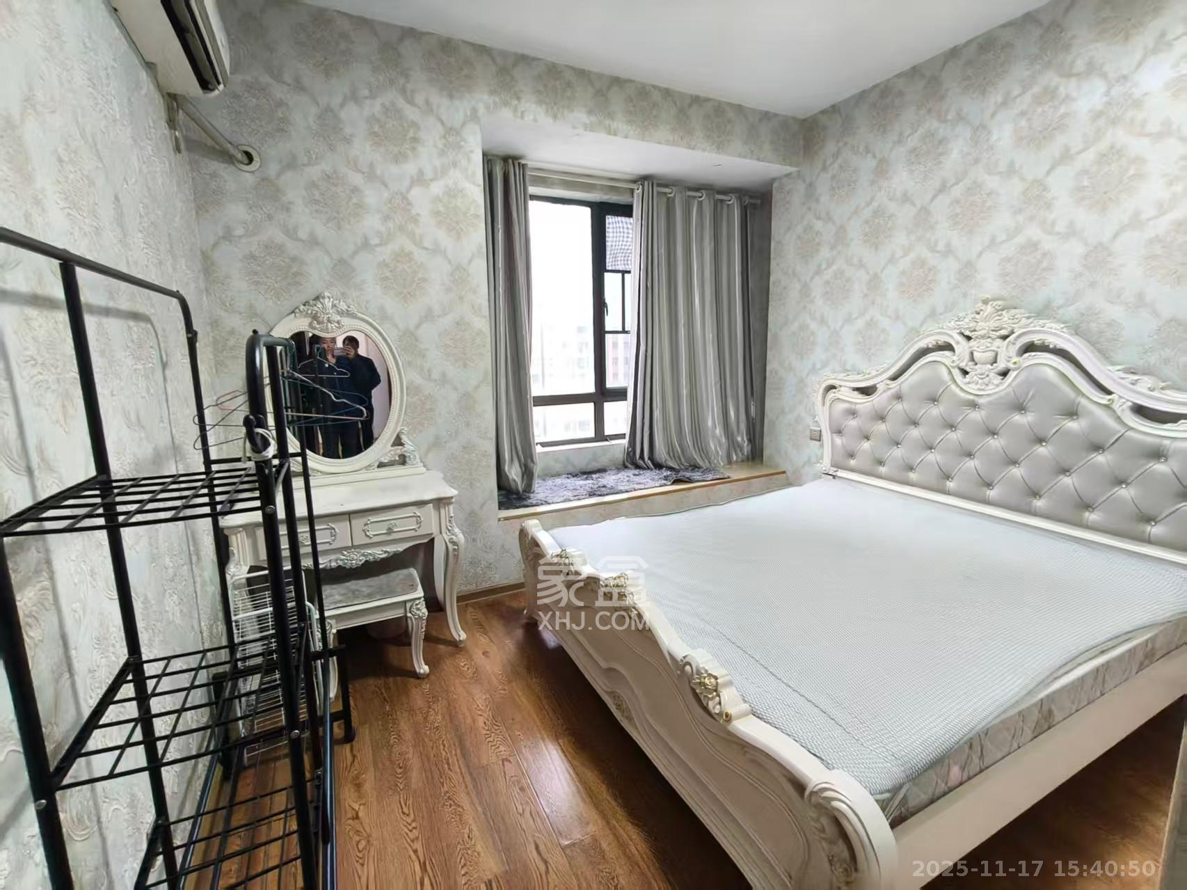 新华都万家城  2室2厅1卫    2200.0元/月室内图