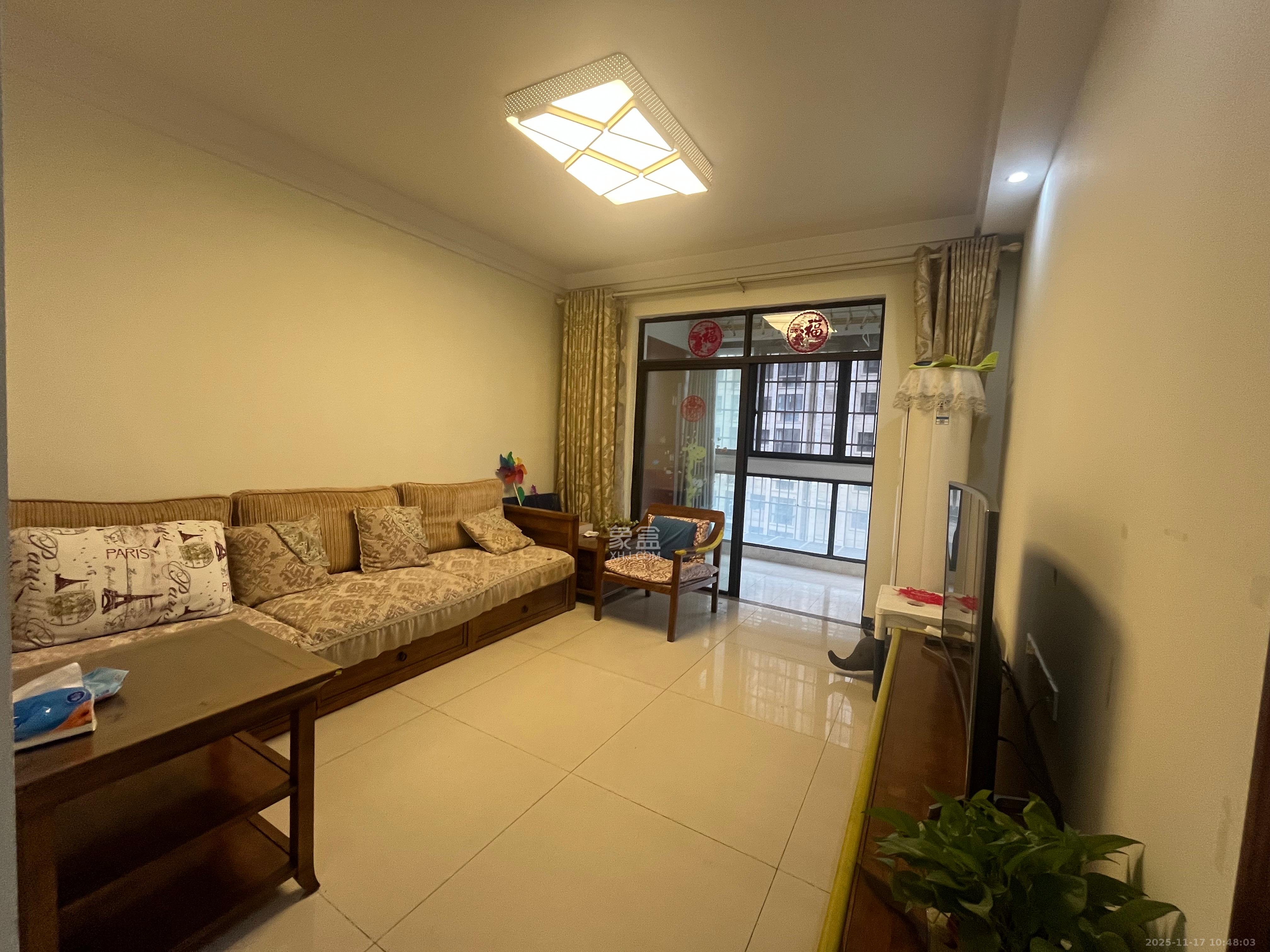 阳光丽城一期  3室2厅1卫    2500.0元/月