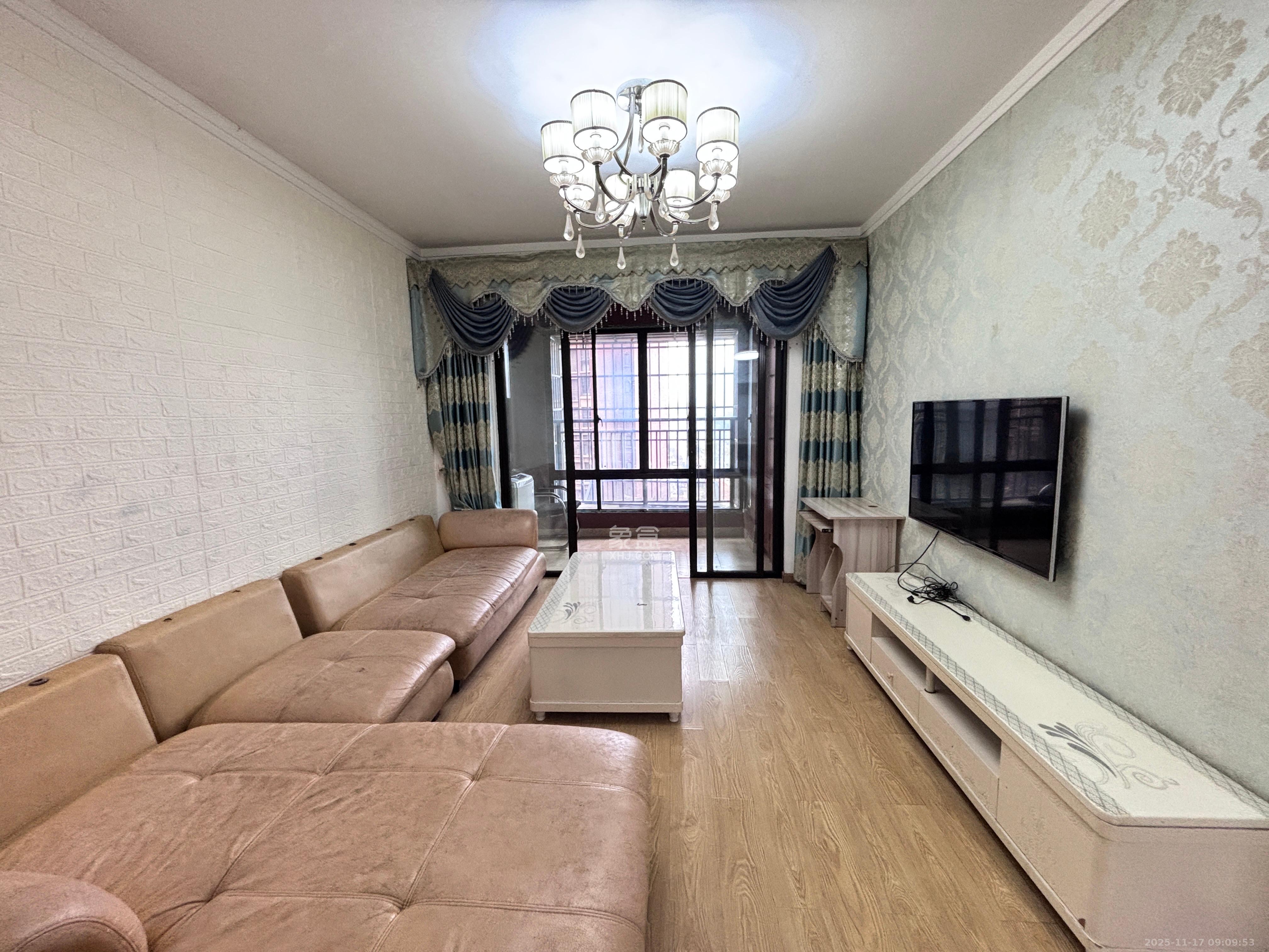 新城国际花都 2室2厅1卫 1400.0元/月 新城国际花都 2室2厅1卫 1400.0元/月室内图