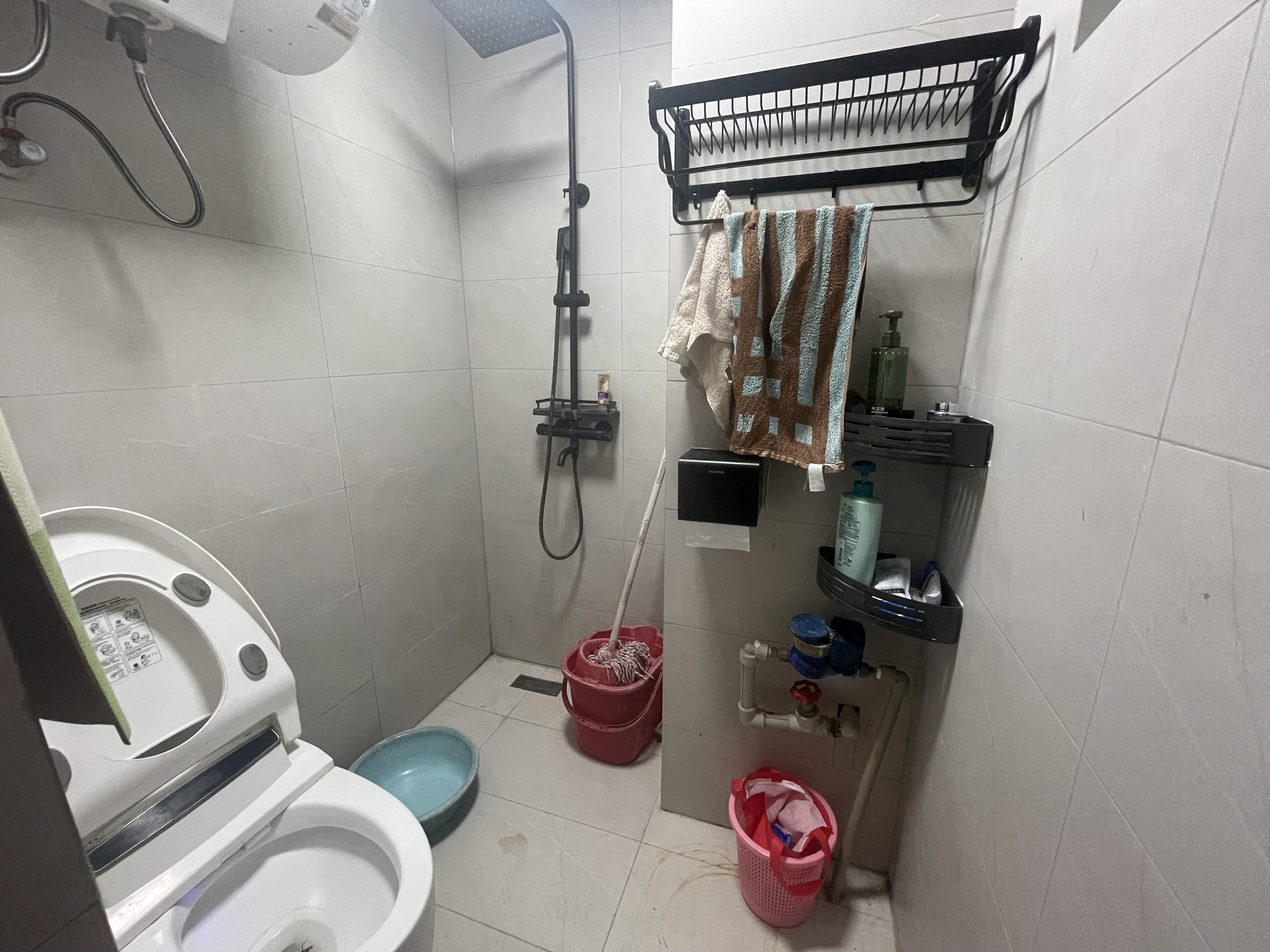 宝驹花园  1室1厅1卫    1800.0元/月室内图