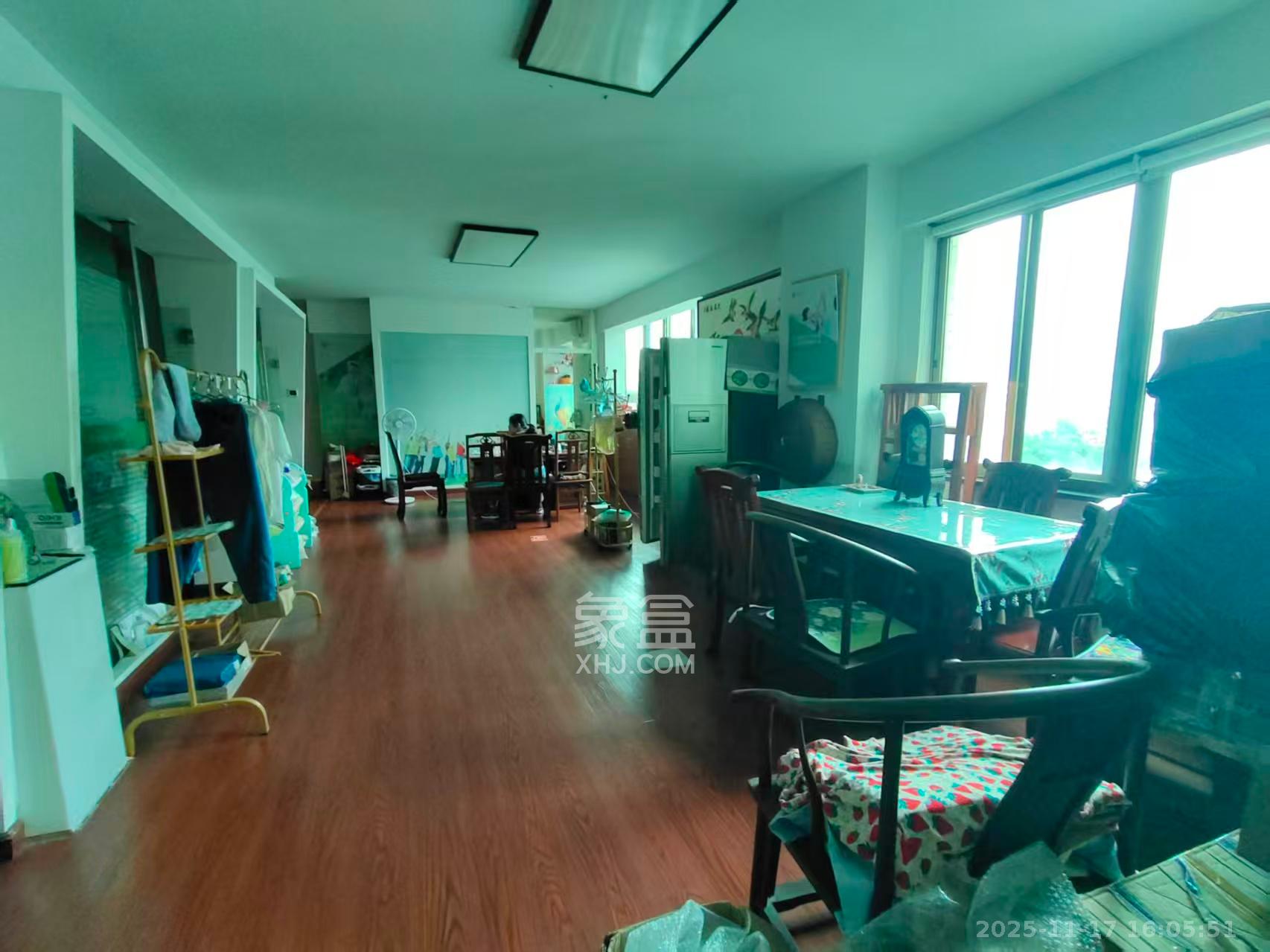 华天新城  5室1厅2卫    5000.0元/月室内图