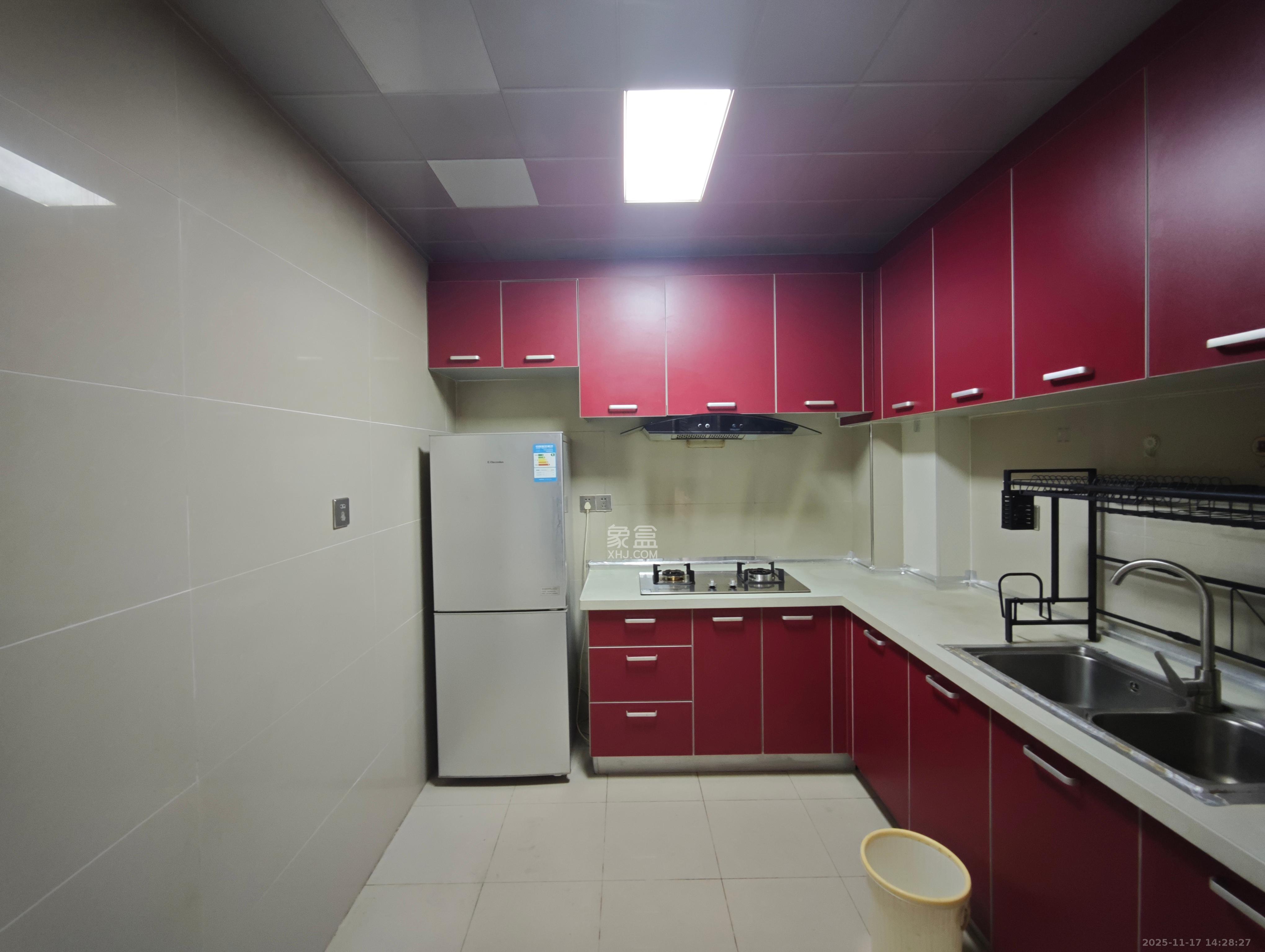 融科檀香山(融科紫檀、香山国际) 2室1厅1卫 2800.0元/月 融科檀香山(融科紫檀、香山国际) 2室1厅1卫 2800.0元/月室内图