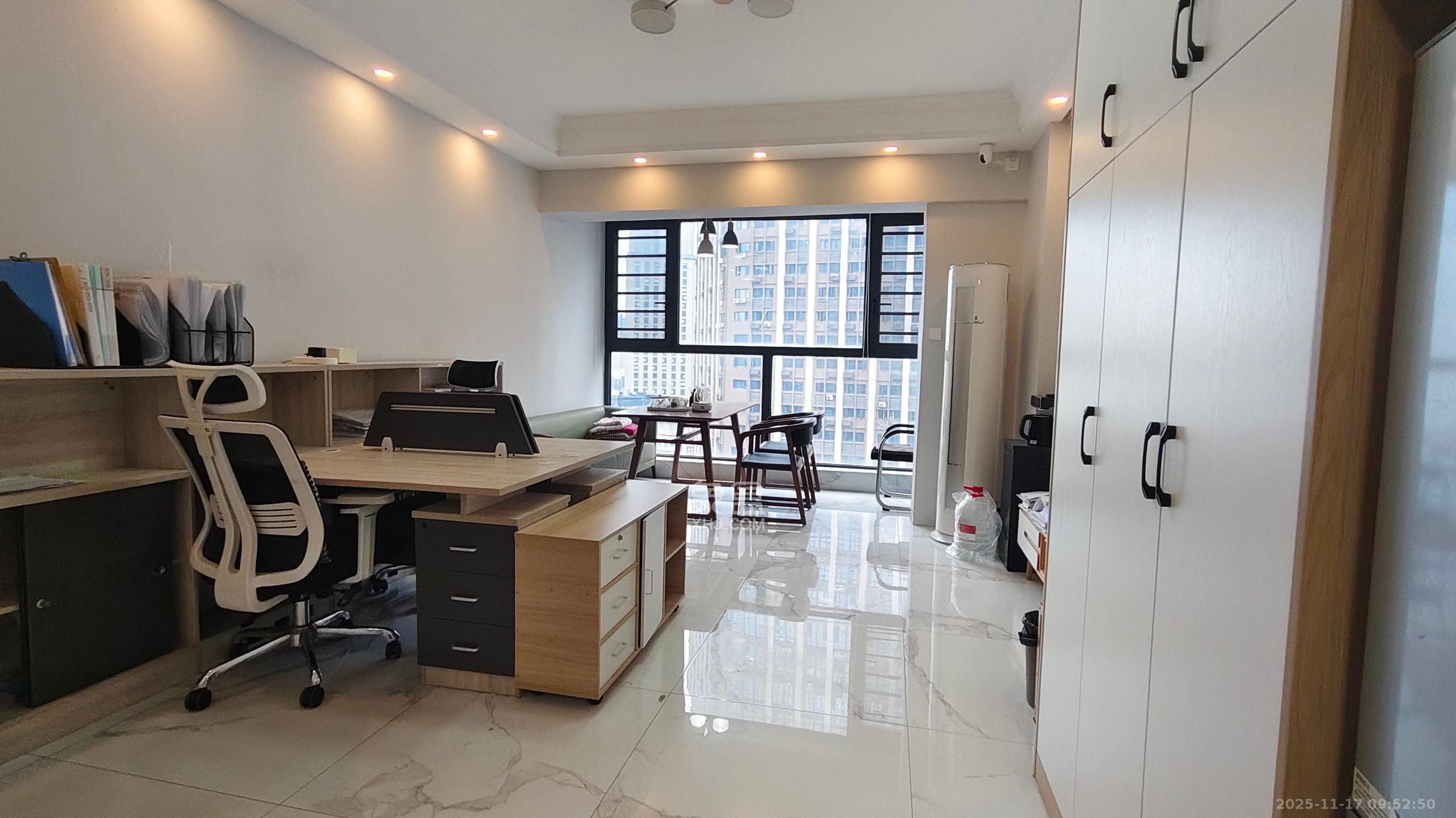 钱隆世家  1室0厅0卫    1800.0元/月