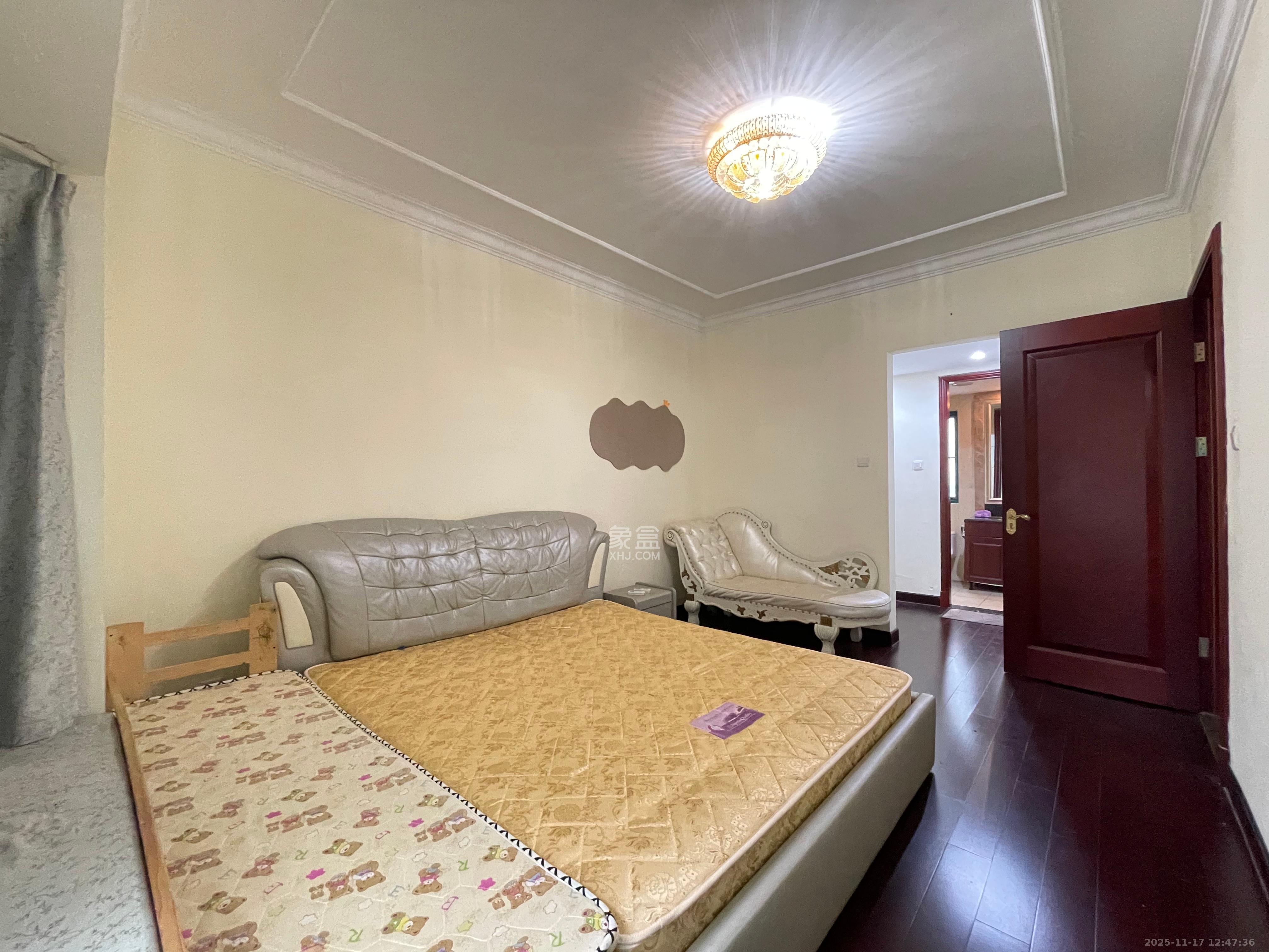 恒大名都  3室2厅2卫    1880.0元/月室内图