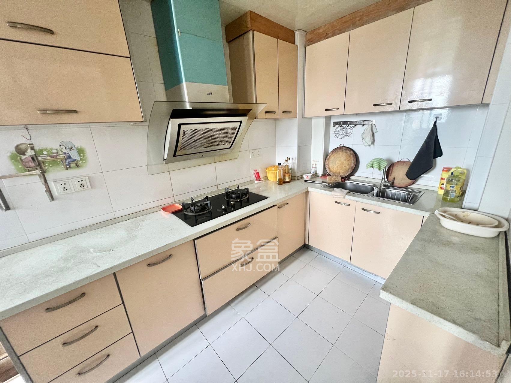 富兴嘉城（富兴汇中央）  2室2厅1卫    2100.0元/月室内图