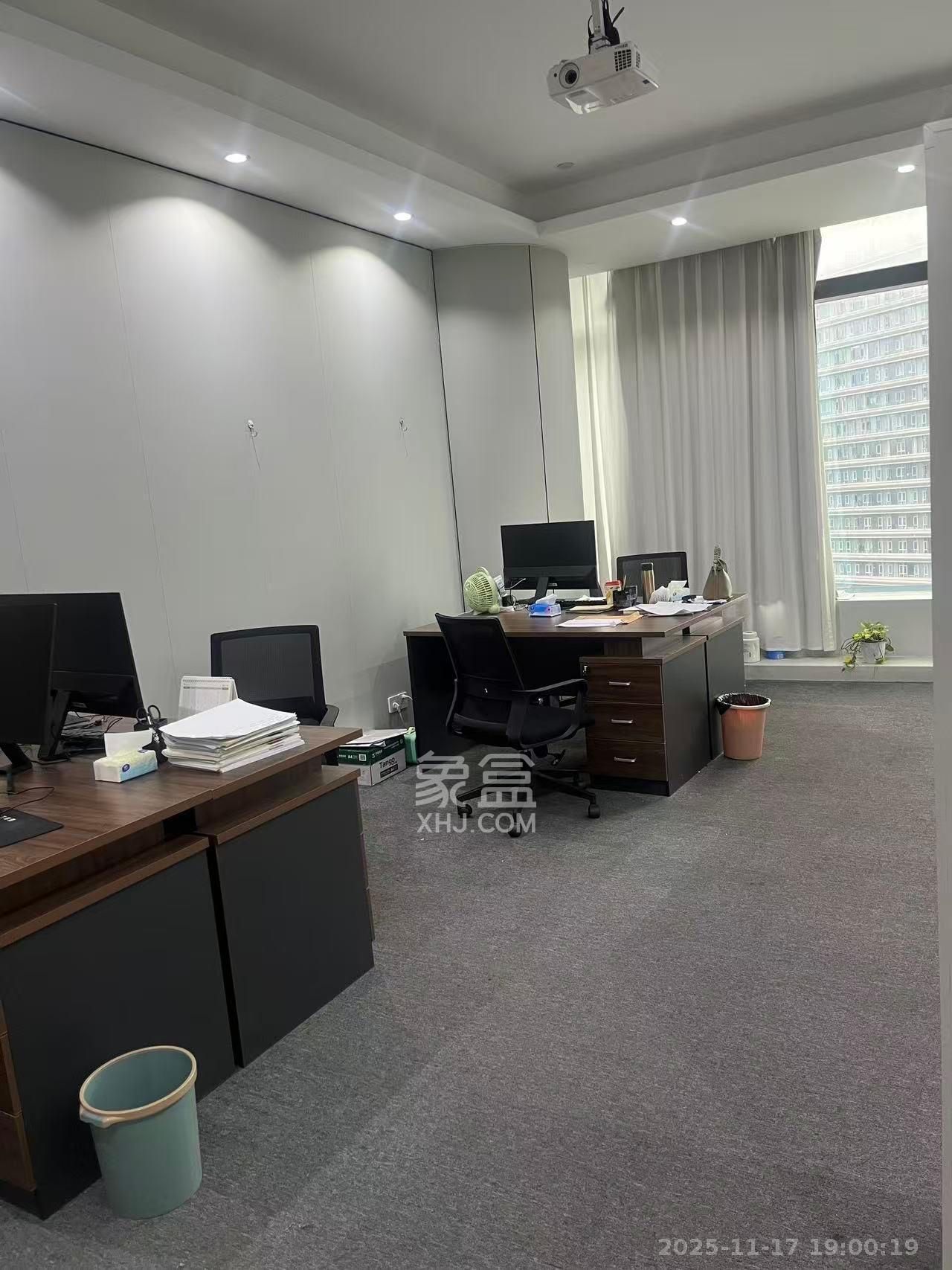 世茂铂曼  5室2厅3卫    25000.0元/月室内图