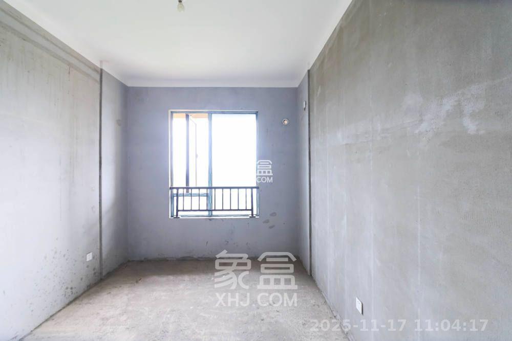 长房半岛蓝湾(观山月) 5室2厅2卫 2200.0元/月 长房半岛蓝湾(观山月) 5室2厅2卫 2200.0元/月室内图