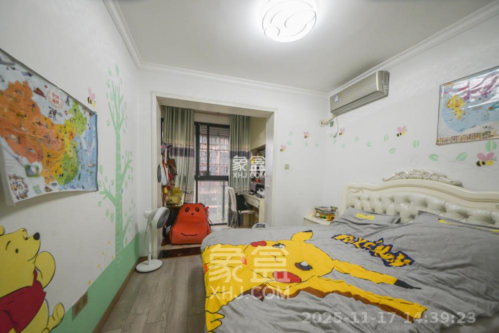 尊邸华庭  3室2厅1卫    2200.0元/月室内图