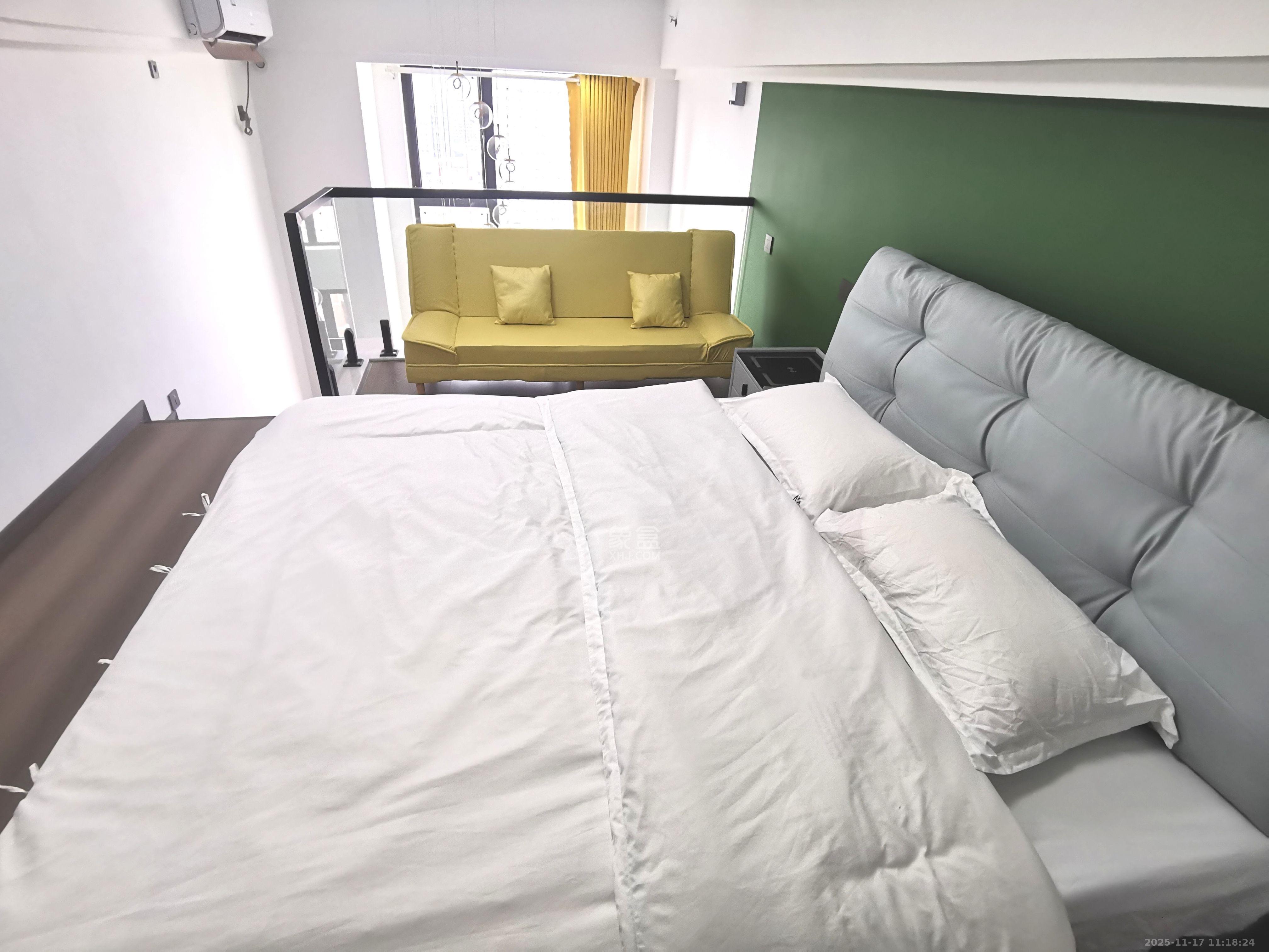 卓越江岸  2室1厅1卫    2700.0元/月室内图