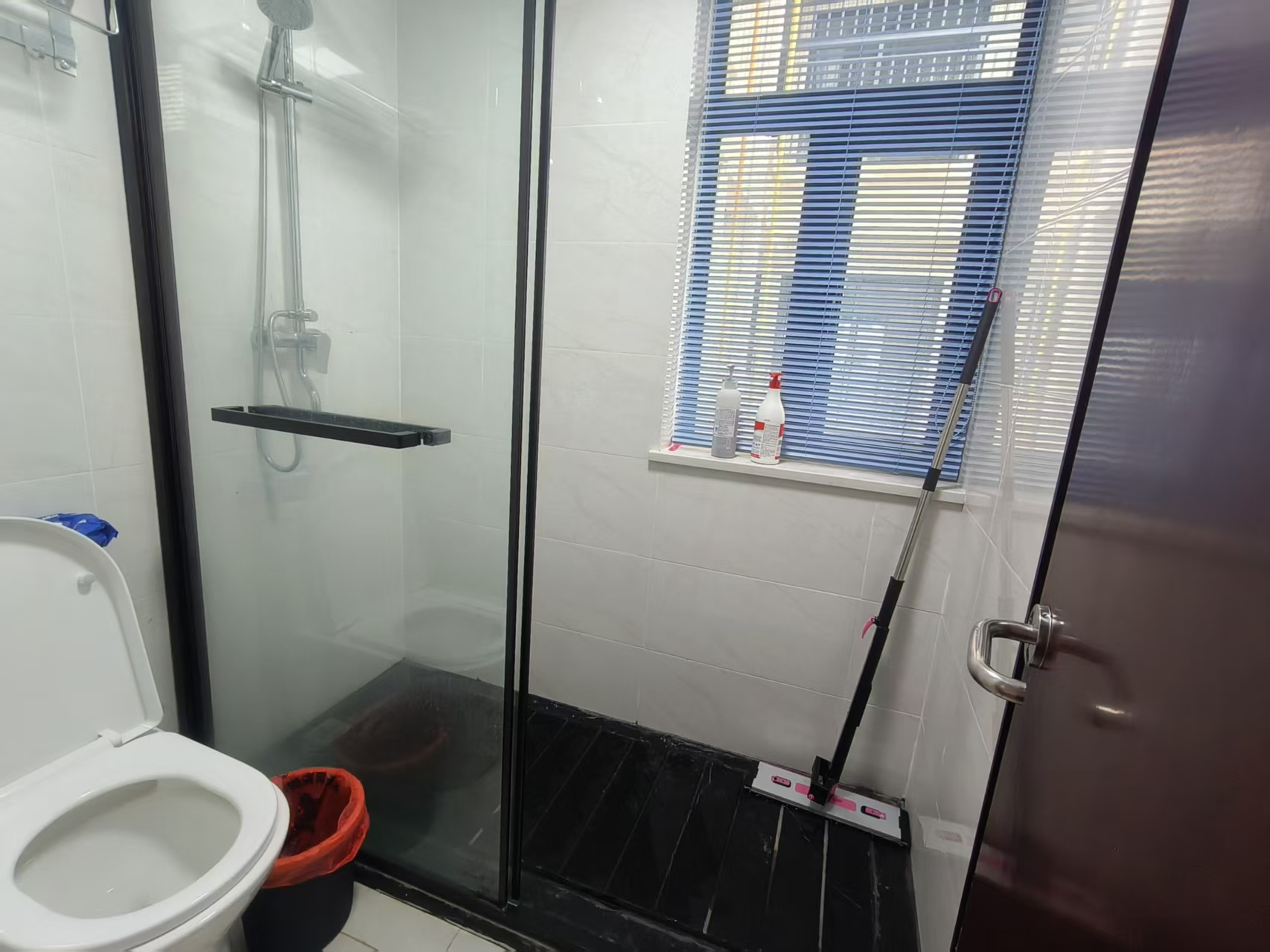 椰海家园二期 3室2厅2卫 2500.0元/月 椰海家园二期 3室2厅2卫 2500.0元/月室内图