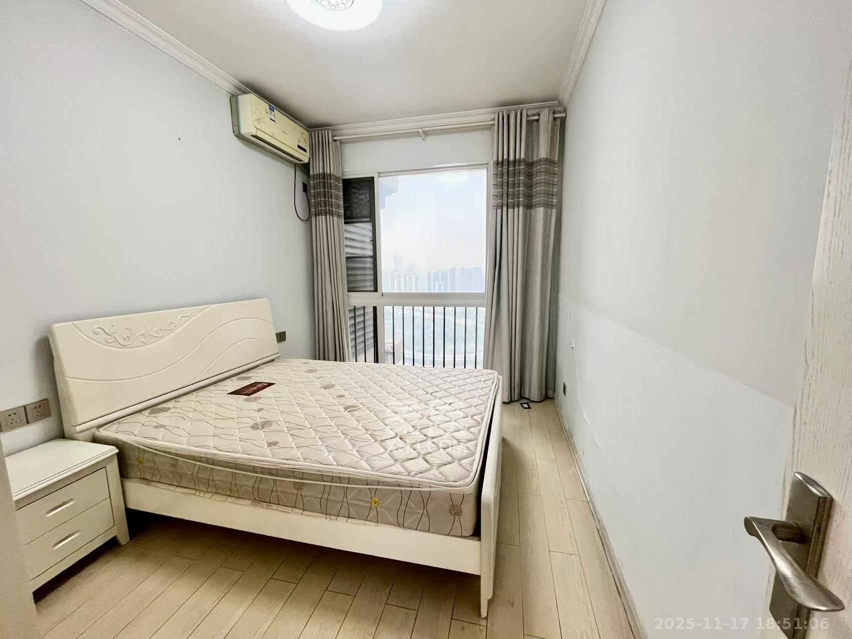 海洋半岛（月珑湾）  3室2厅2卫    2800.0元/月室内图