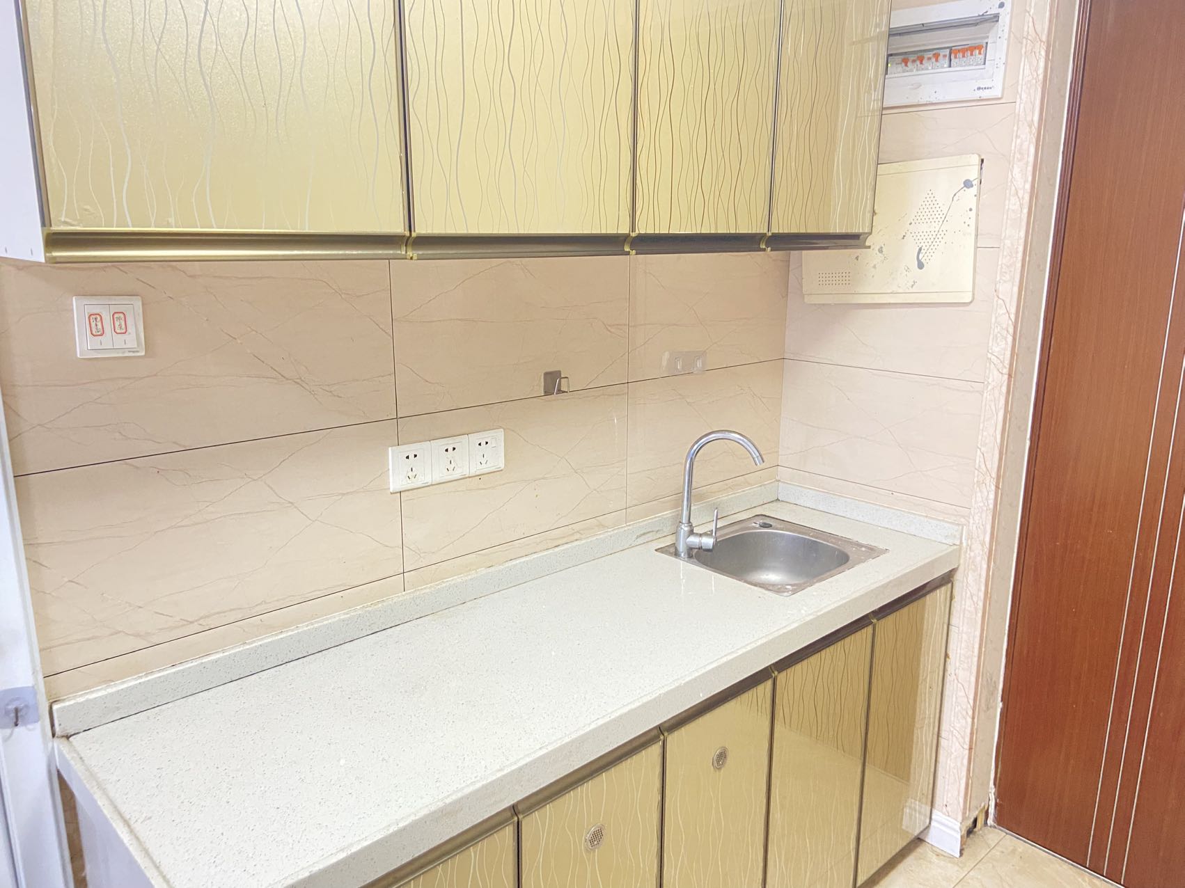 万达广场骏豪仕家（万达公馆）  2室2厅1卫    2200.0元/月室内图