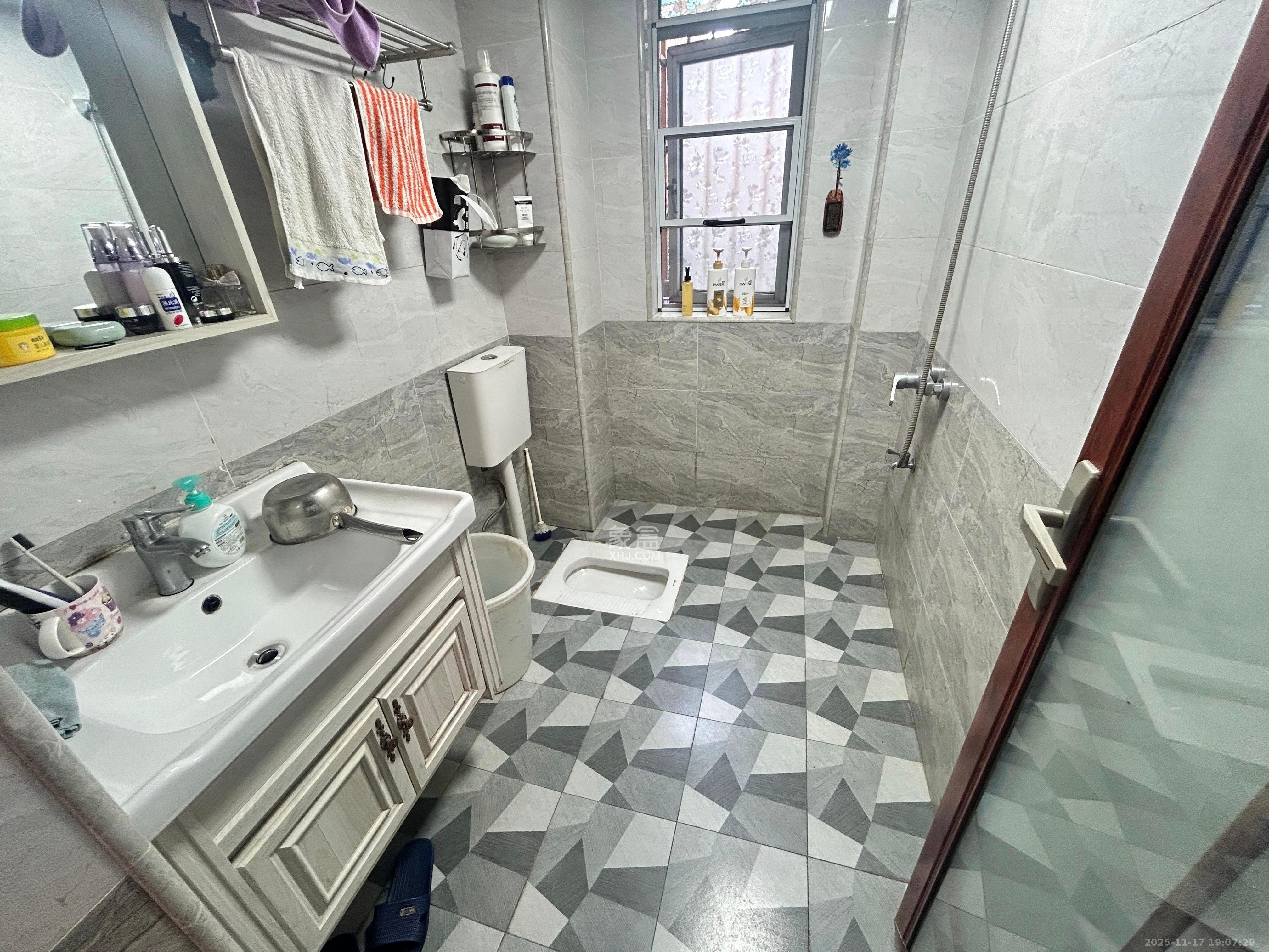 润芳园  2室1厅1卫    1900.0元/月室内图