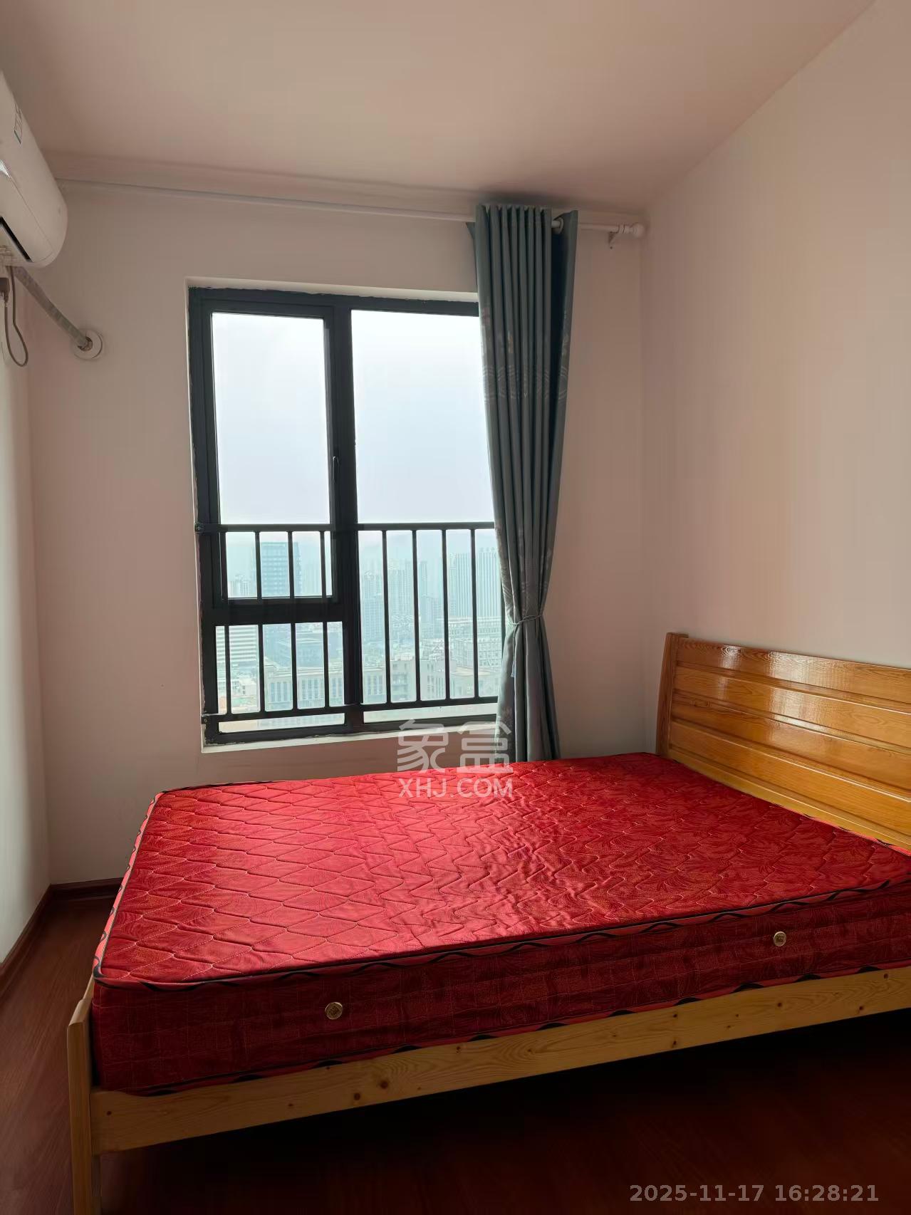 荣盛花语馨苑  3室2厅1卫    2400.0元/月室内图