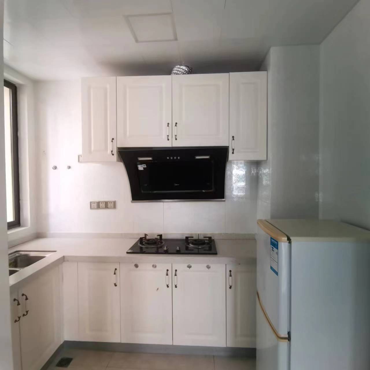 阳光丁香园  2室1厅1卫    1500.0元/月室内图