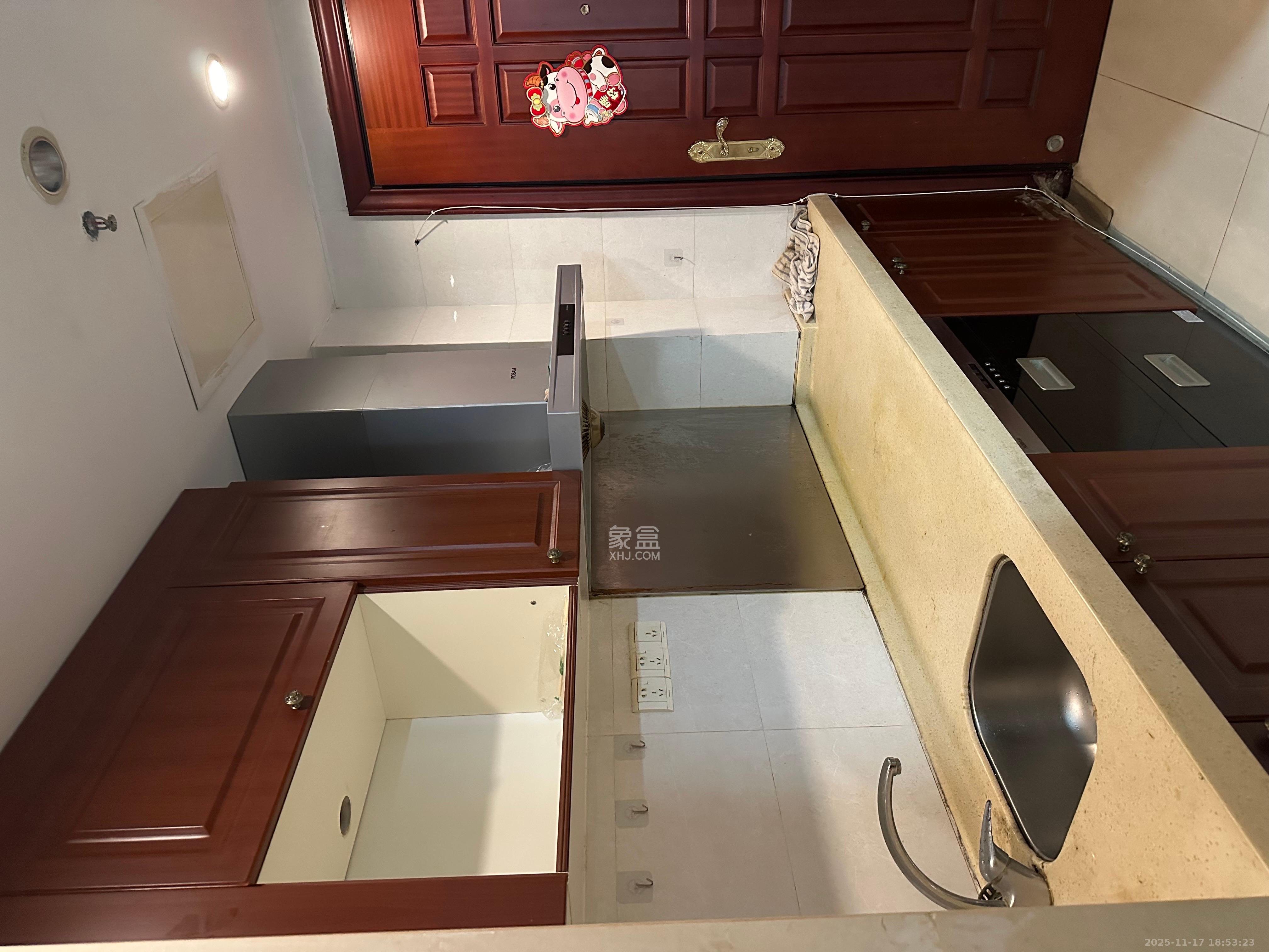 恒大华府 1室1厅1卫 1400.0元/月 恒大华府 1室1厅1卫 1400.0元/月室内图