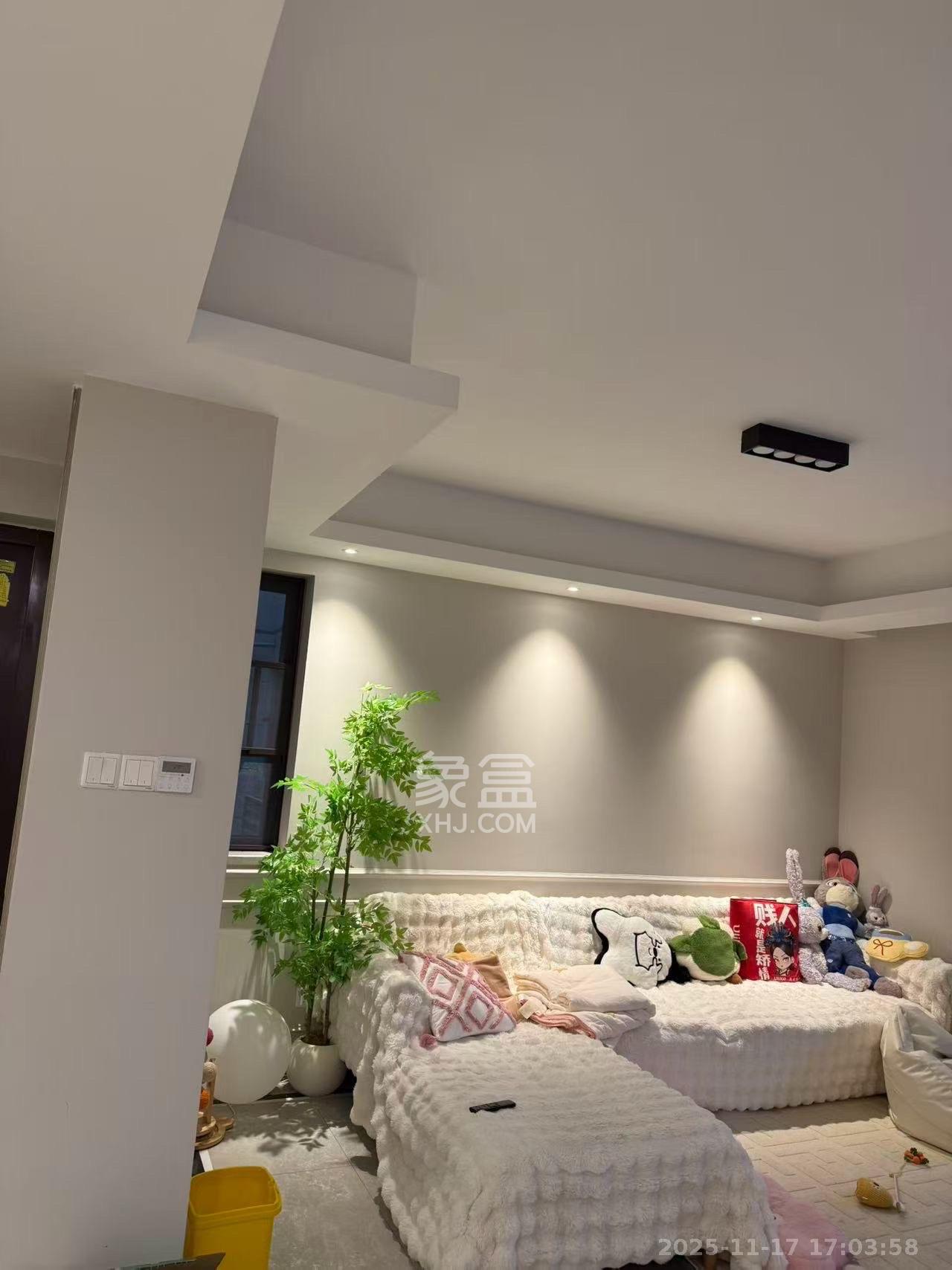 龙湖铂金中心(龙湖春江郦城) 3室2厅2卫 5600.0元/月 龙湖铂金中心(龙湖春江郦城) 3室2厅2卫 5600.0元/月室内图