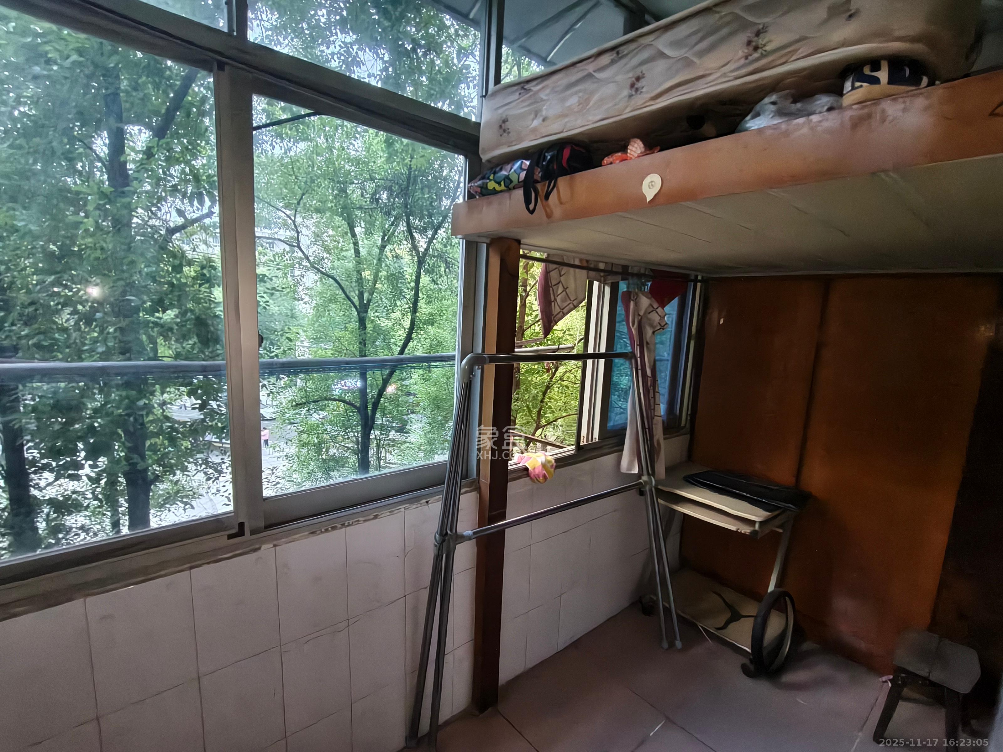 人民新村  1室1厅1卫    1500.0元/月室内图