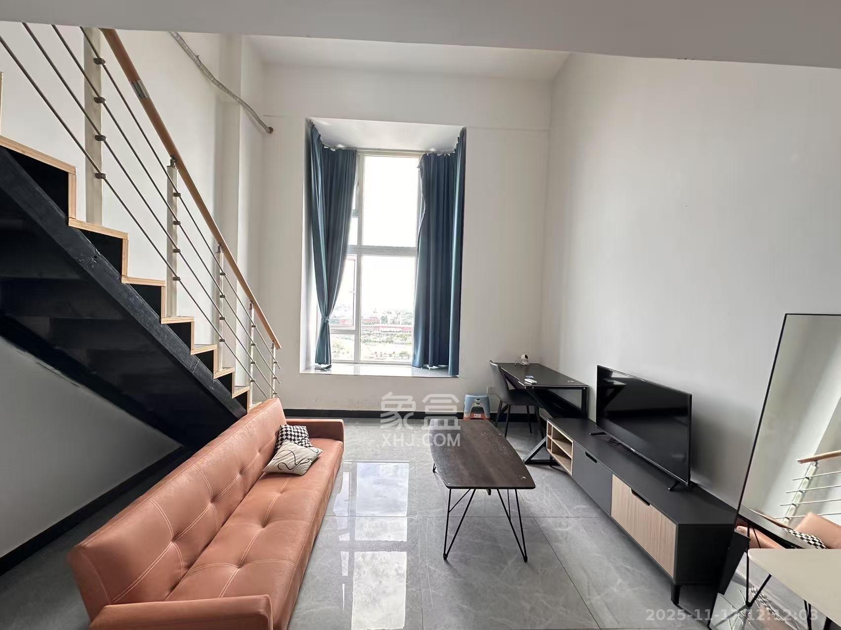 芙蓉万国城MOMA（卓越汇富苑）  1室1厅1卫    1500.0元/月