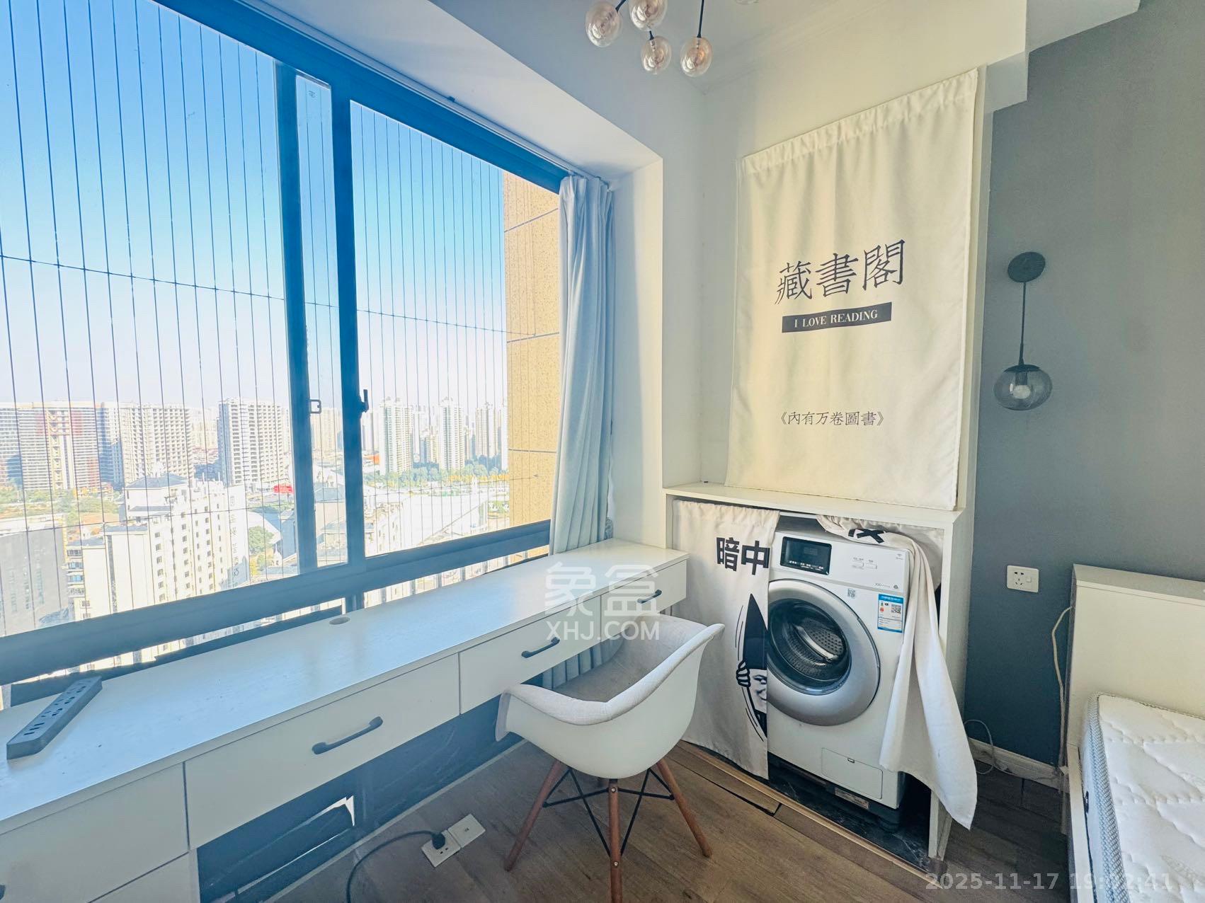 半山公馆(半山国际中心) 1室1厅1卫 2489.0元/月 半山公馆(半山国际中心) 1室1厅1卫 2489.0元/月室内图