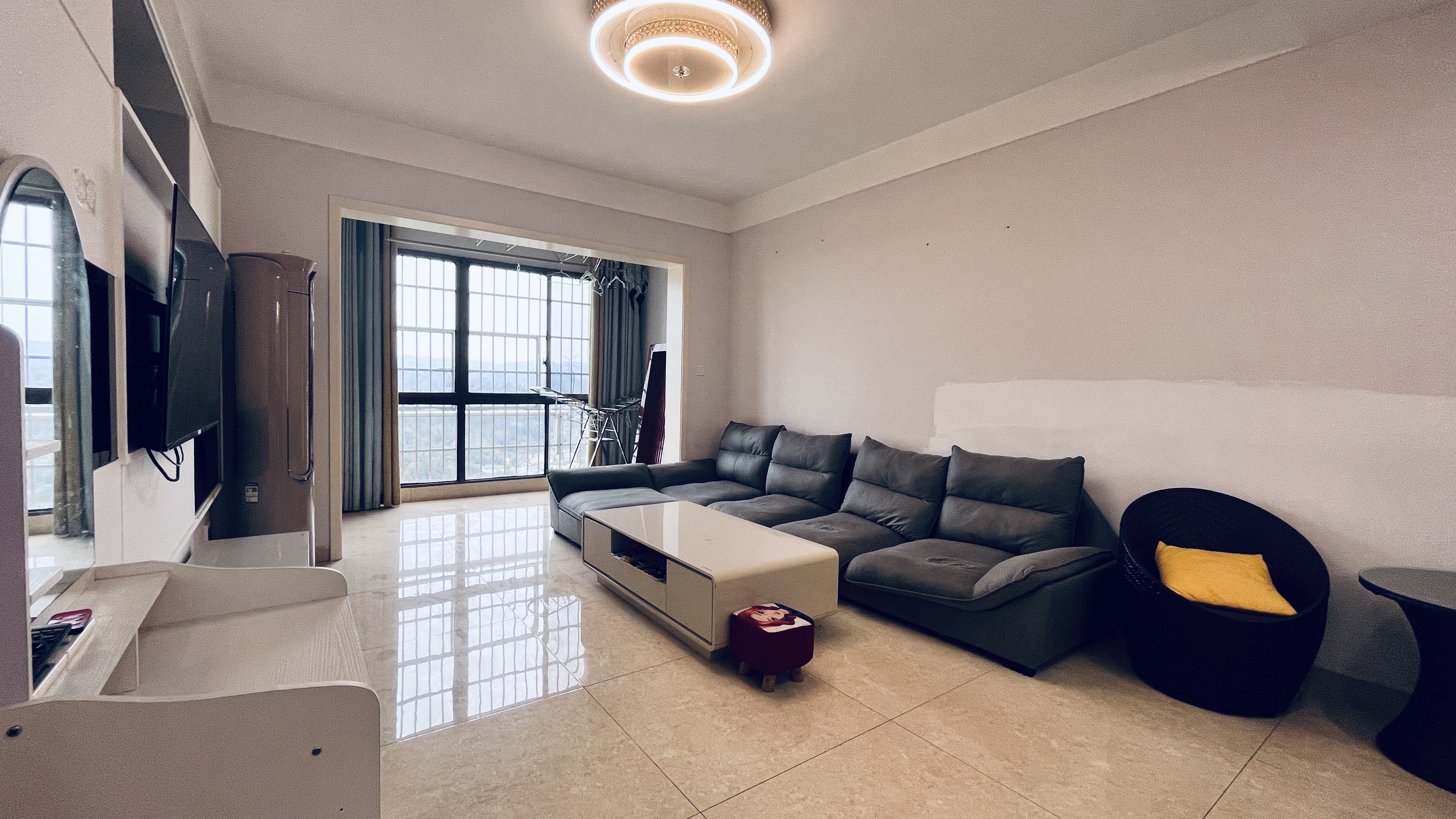 碧桂园 3室2厅1卫 2100.0元/月 碧桂园 3室2厅1卫 2100.0元/月室内图