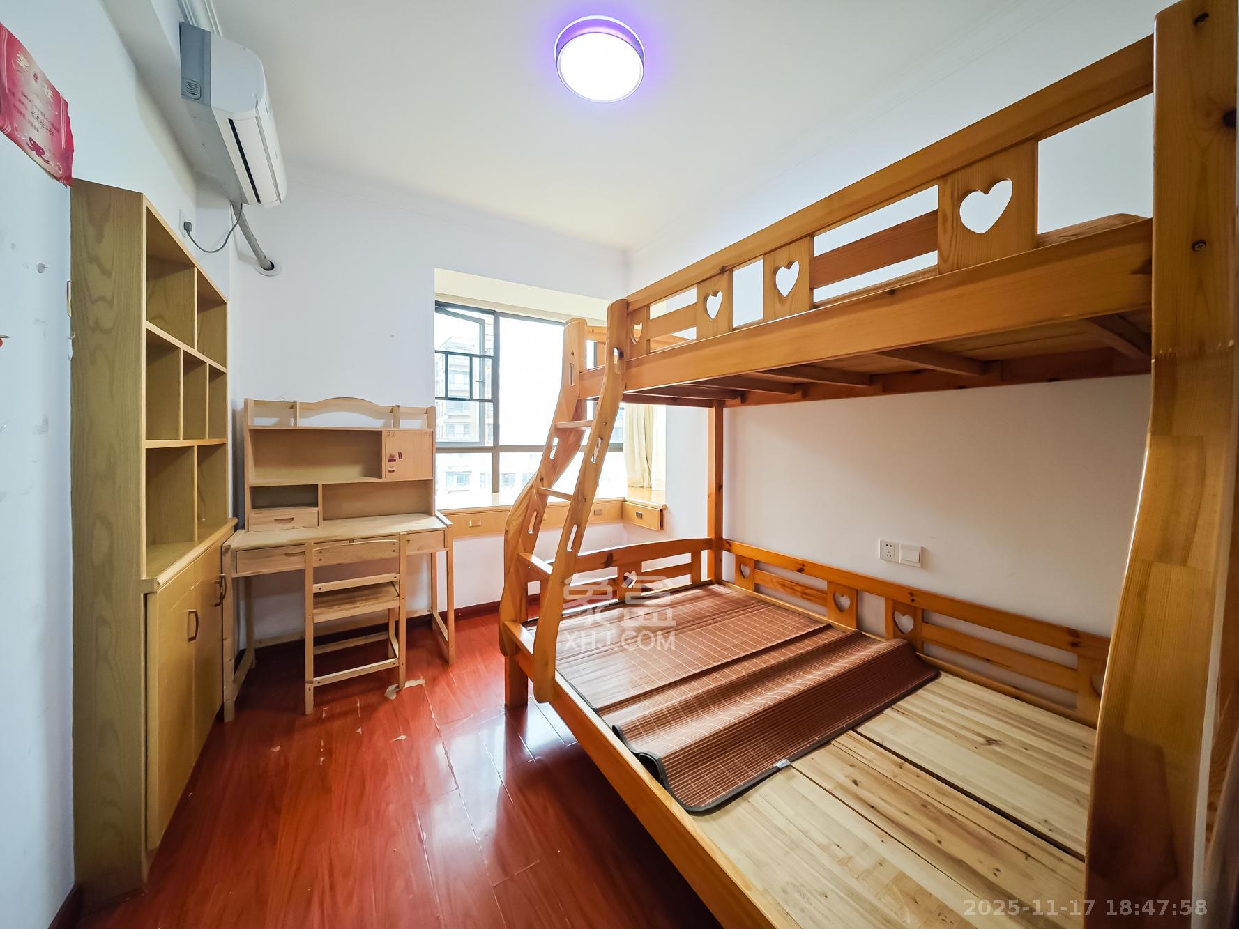 山语城二期  3室2厅1卫    62.8万卧室