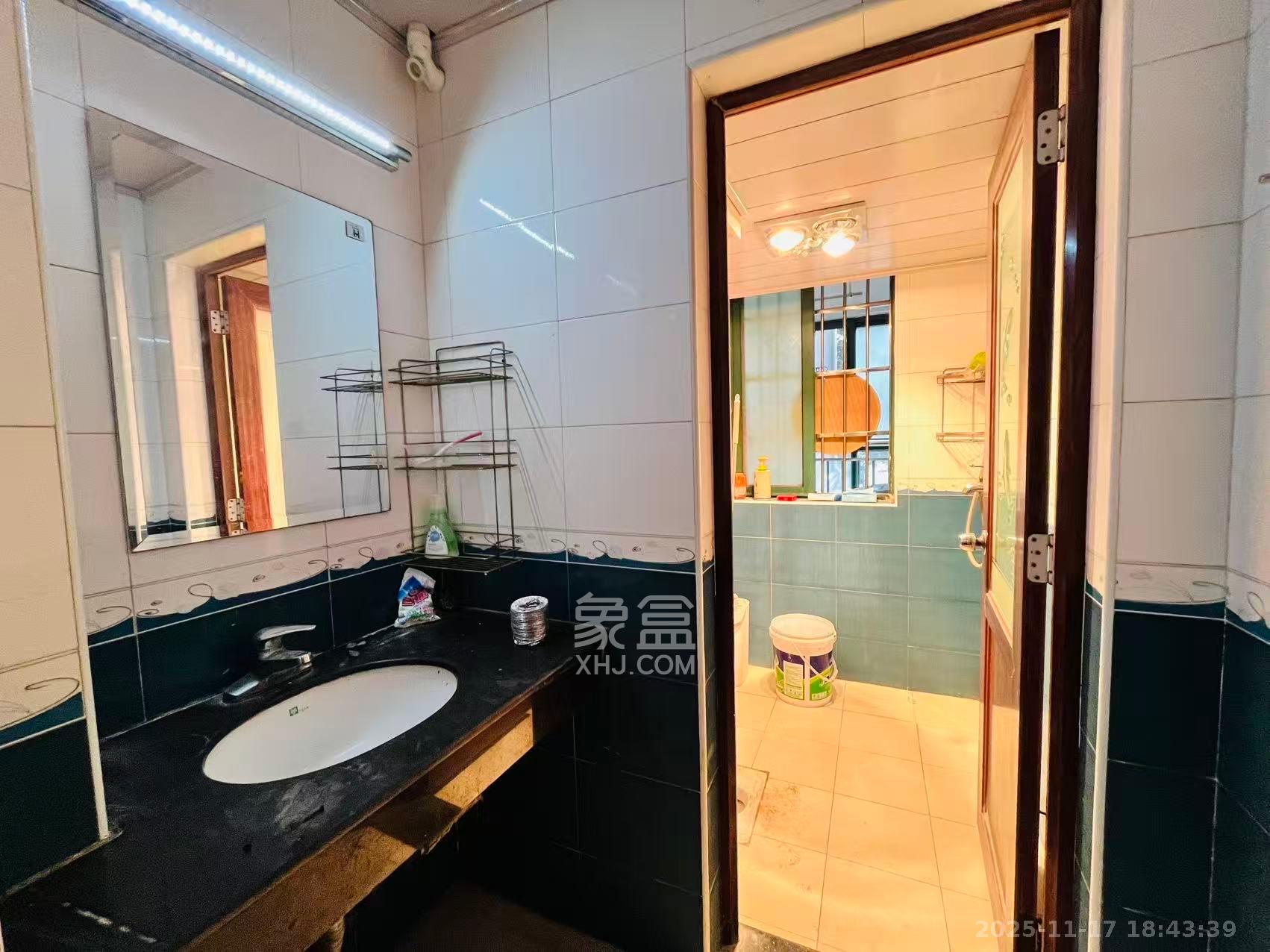 钱隆学府一、二期  2室1厅1卫    1700.0元/月室内图