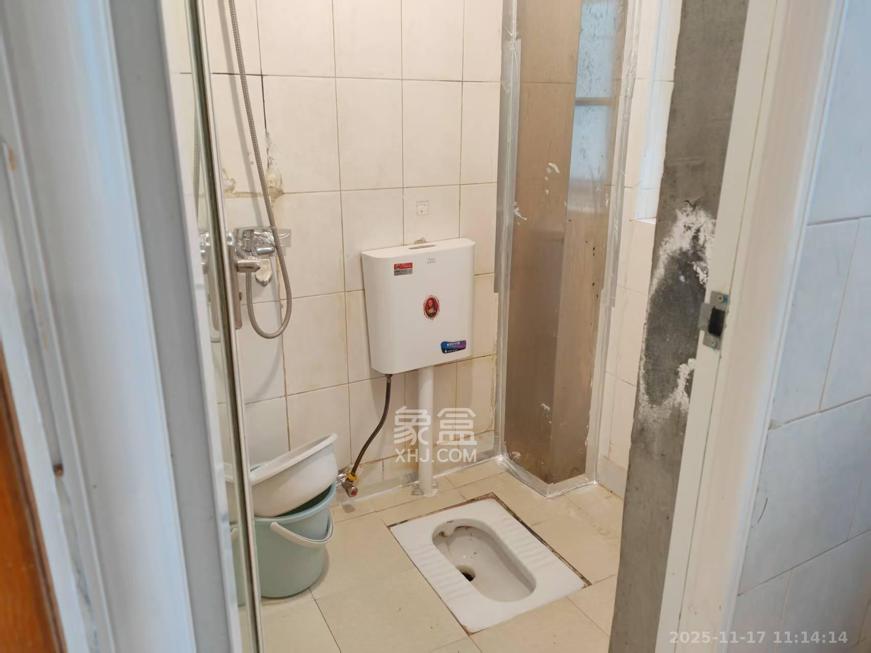 平和堂生活小区 3室2厅2卫 2300.0元/月 平和堂生活小区 3室2厅2卫 2300.0元/月室内图