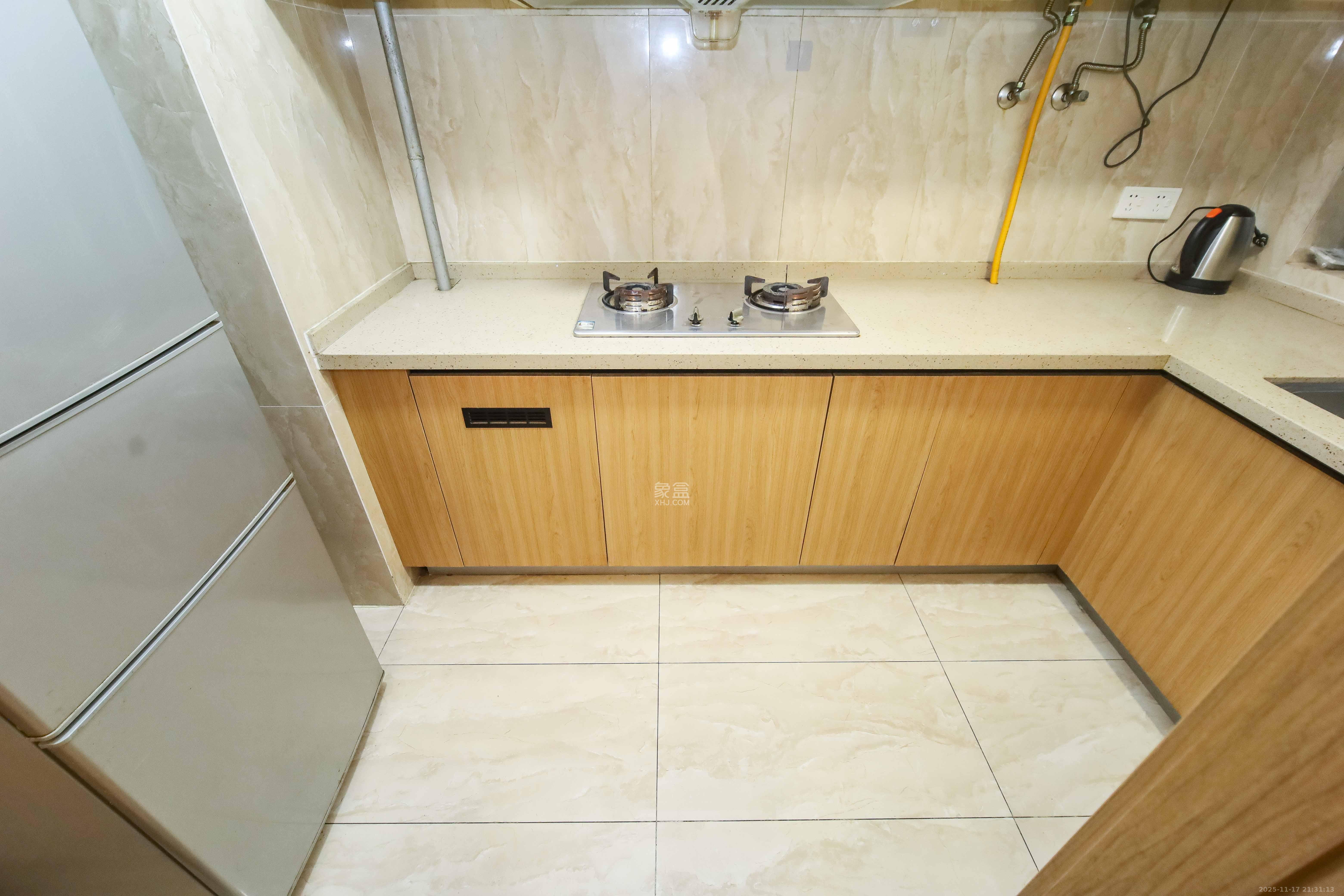 万科金域蓝湾  3室2厅2卫    110.0万厨房