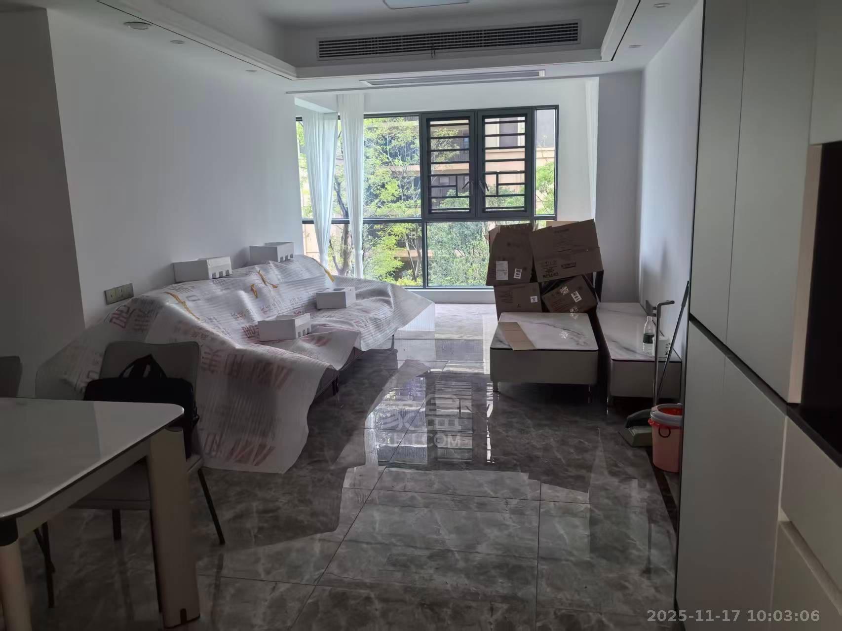 城际空间站 1室0厅0卫 2000.0元/月 城际空间站 1室0厅0卫 2000.0元/月室内图