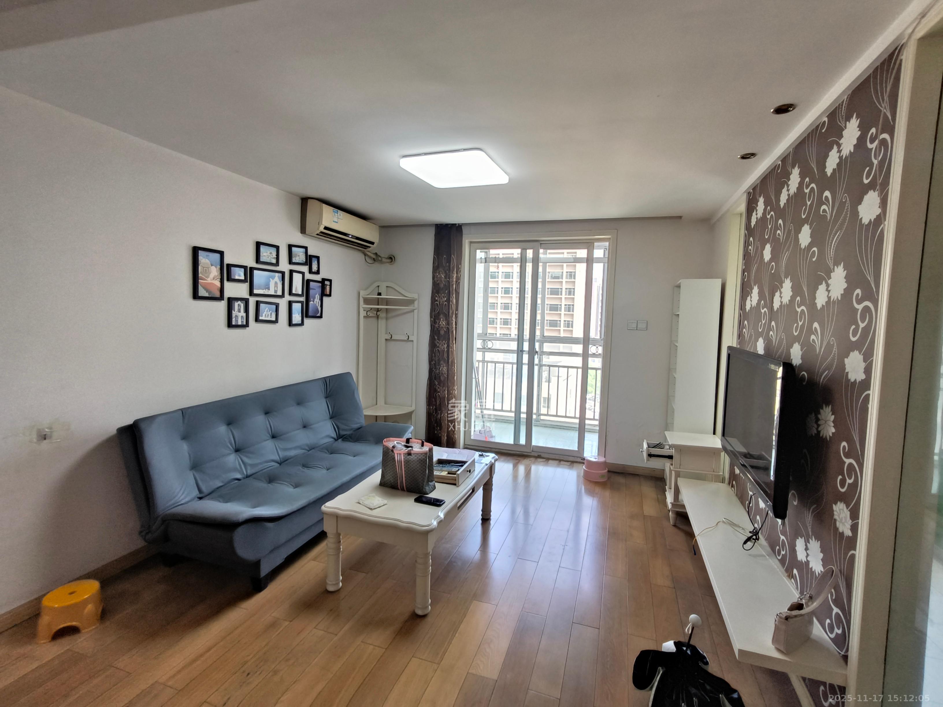 新芙蓉之都  2室2厅1卫    2200.0元/月