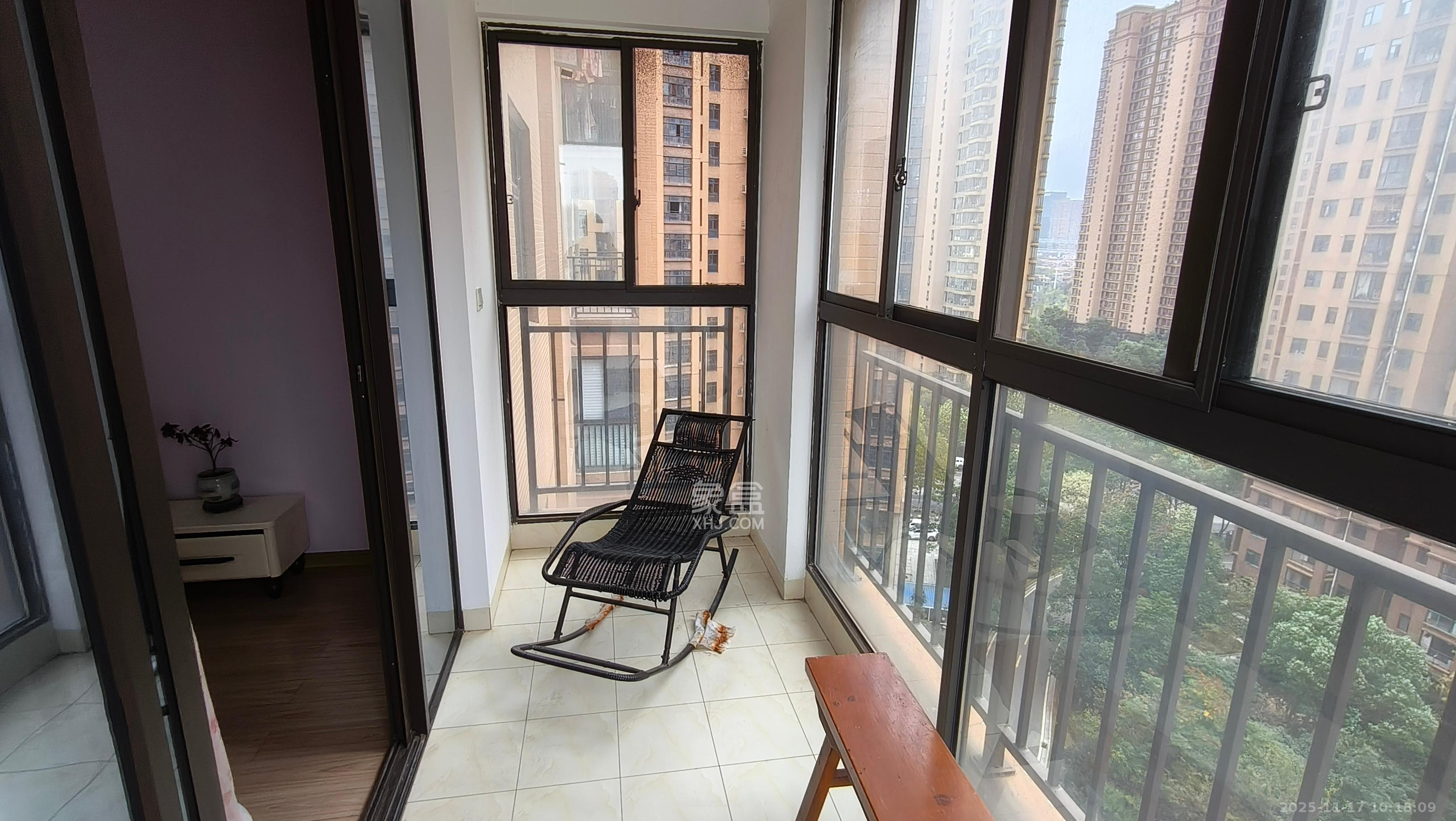 德润小区(丰升德润小区) 2室2厅1卫 2300.0元/月 德润小区(丰升德润小区) 2室2厅1卫 2300.0元/月室内图