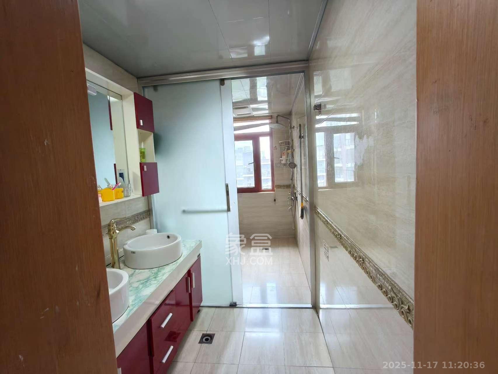 凯乐湘园  4室2厅2卫    3500.0元/月室内图