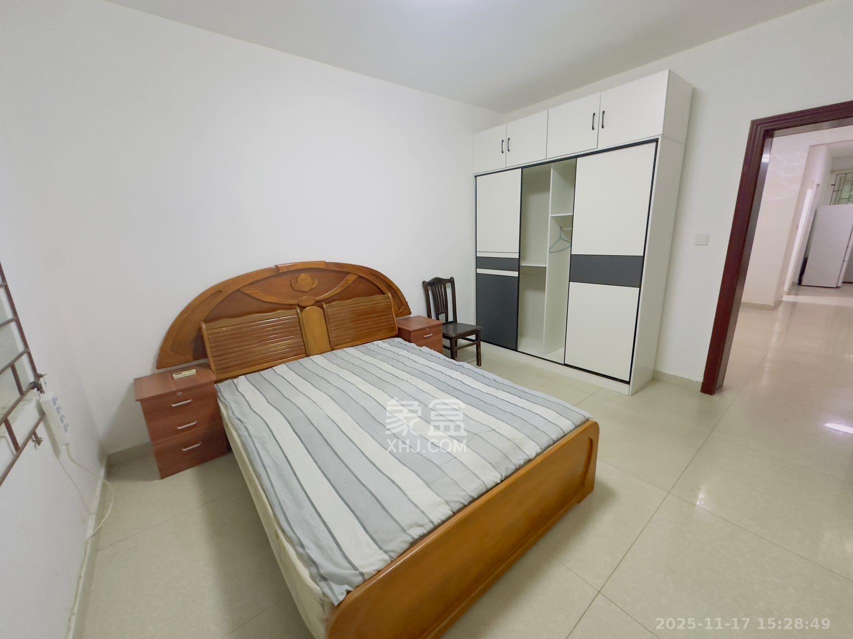 中南汽车世界 2室1厅1卫 1200.0元/月 中南汽车世界 2室1厅1卫 1200.0元/月室内图